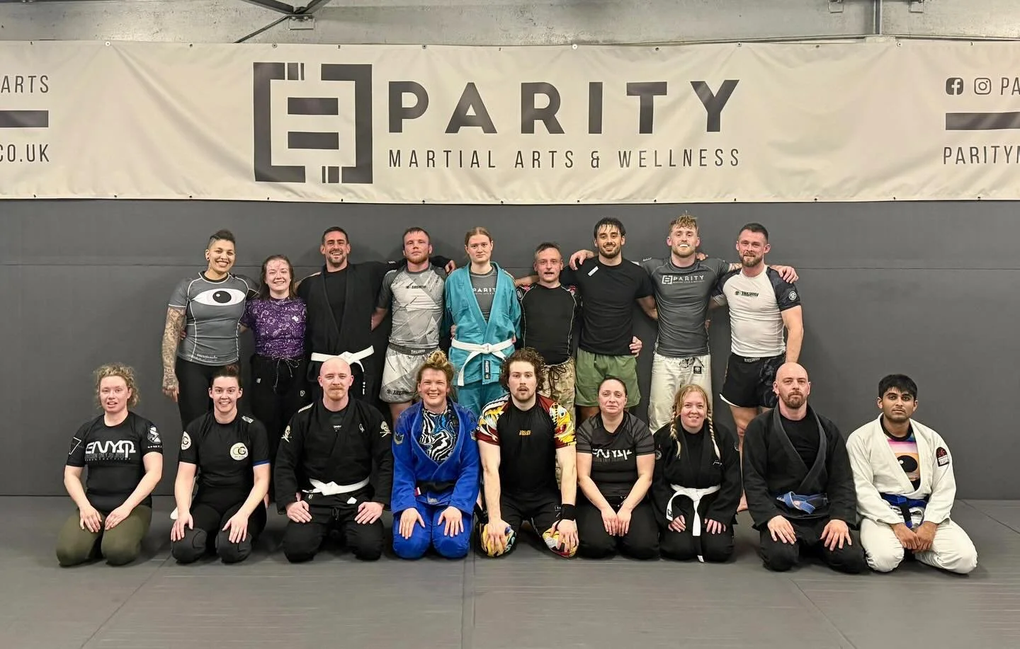 Awesome turnout for our BJJ comp class as everyone prepares for upcoming competitions. Positional sparring, king of the mat, and rounds.

#SouthamptonBJJ #ParityMartialArts #MauricioGomesLegacy #SouthamptonMartialArts #BJJTraining