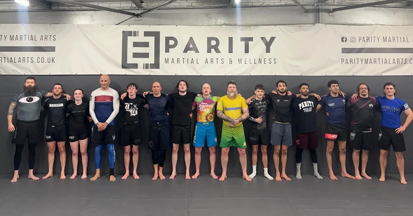 Last night&rsquo;s no gi focused on drilling into the details from side control. Plenty of reps, plenty of rounds. 

#SouthamptonBJJ #NoGiBJJ #ParityMartialArts #SouthamptonMartialArts #BJJTraining