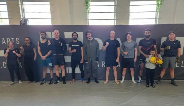 More great work in the recent boxing and MMA classes. Everyone putting the time in and getting better each session.

Come and give it a go. Your first 7 days are free. Perfect for beginners through to experienced fighters.

Boxing at 8pm Tuesday and 