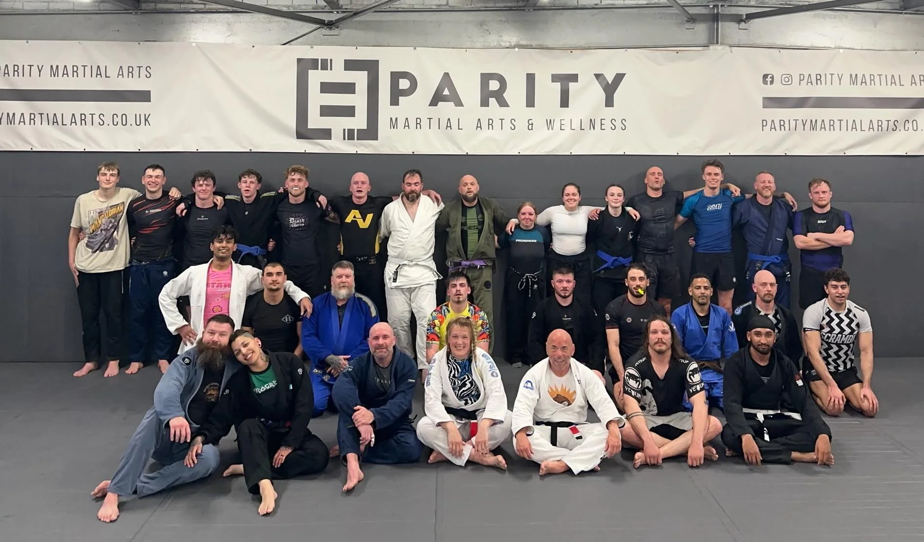 Fridays BJJ - you know the drill!

Women&rsquo;s and mixed ability classes hitting some key moves from mount. And then the rolling classes smashing out 10 x 5 minute gi and no gi rounds. 

Good times. 

#SouthamptonBJJ #ParityMartialArts #Southampton