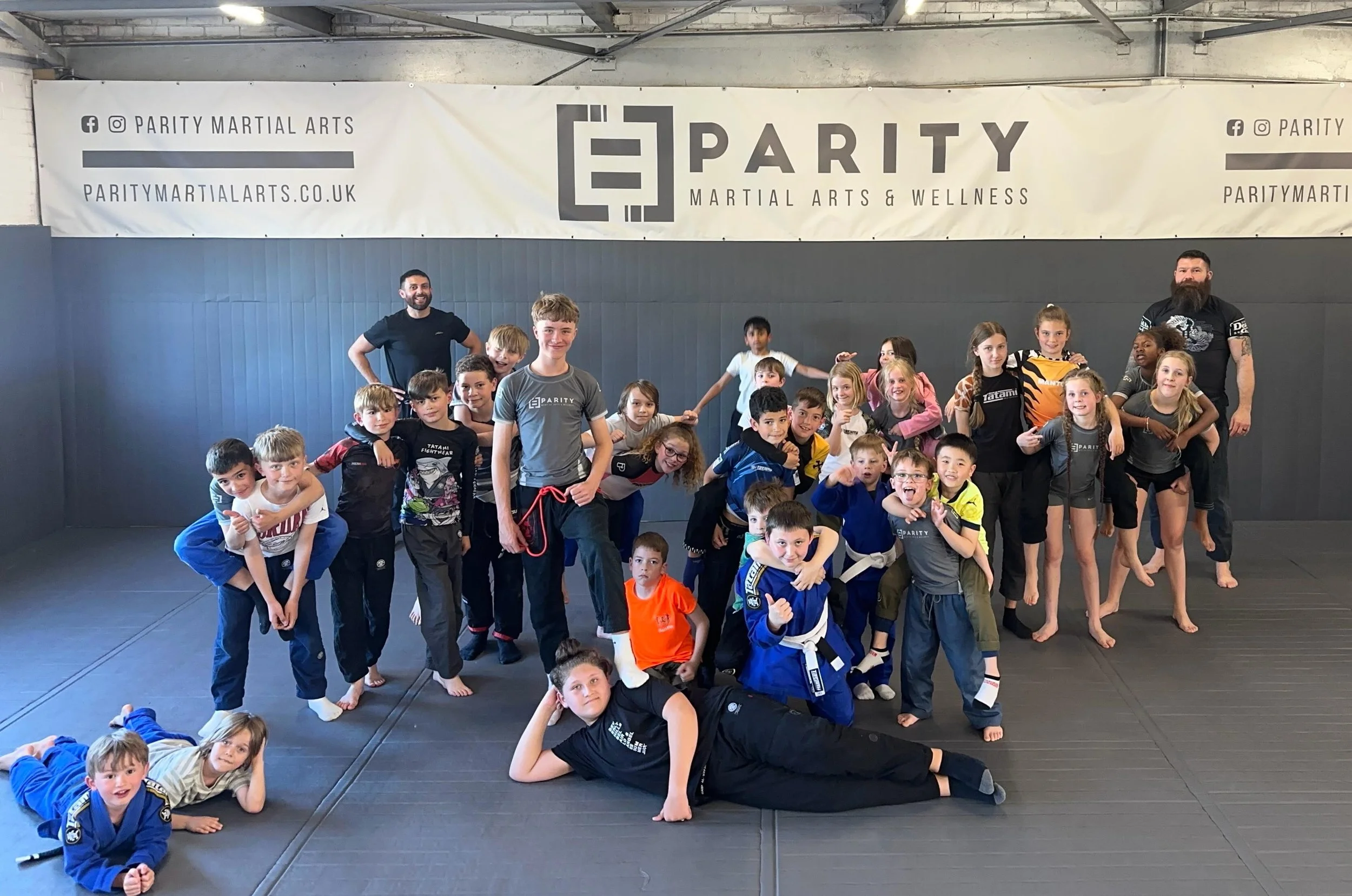 Kids BJJ working back attacks in and out of the gi.

#KidsBJJ #SouthamptonBJJ #ParityMartialArts #SouthamptonMartialArts #BJJKids