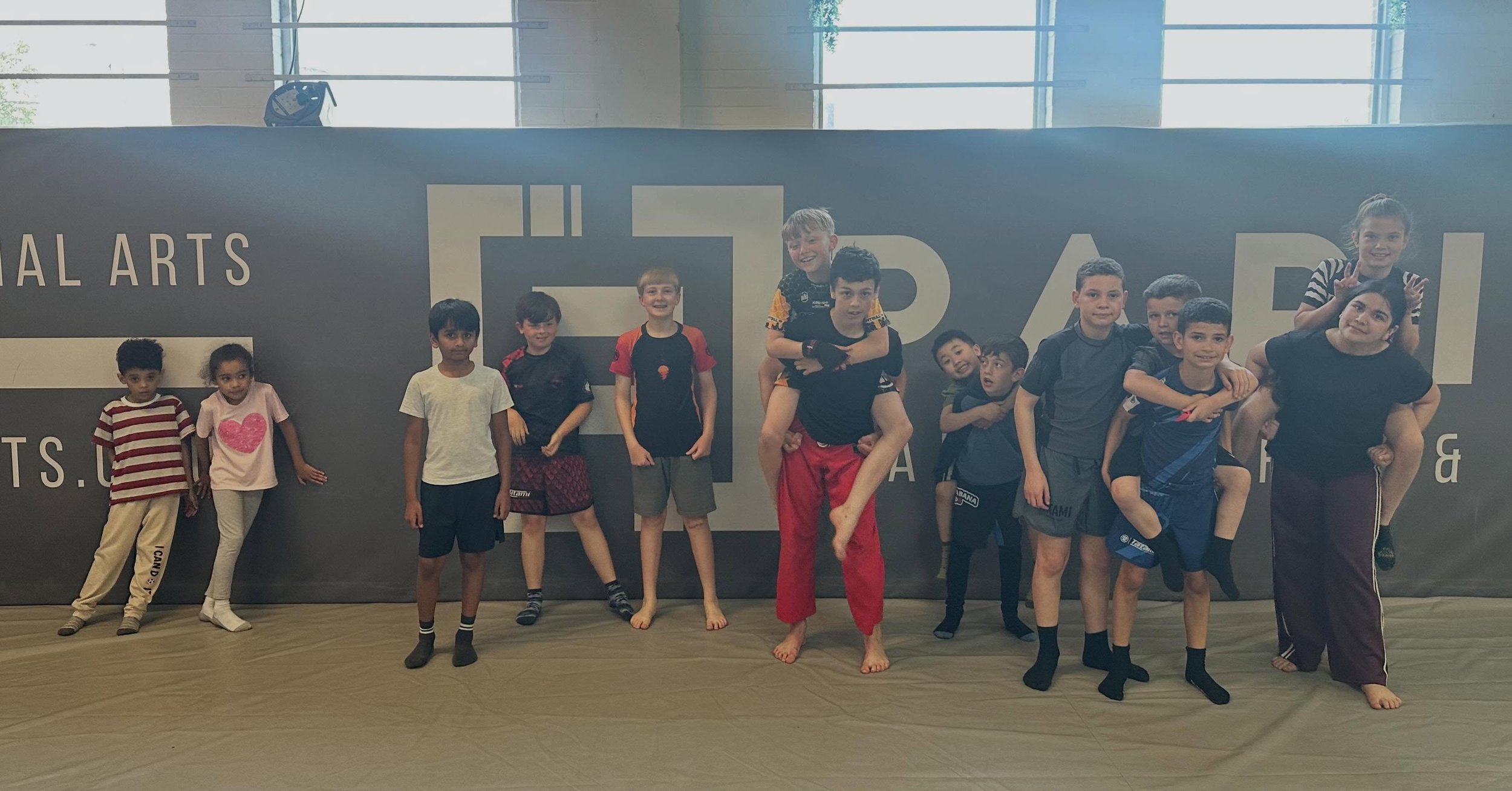 Kids MMA working takedowns and plenty of bag work. Great effort all round and some brilliant flying knees 😅

#KidsMMA #SouthamptonMMA #ParityMartialArts #SouthamptonMartialArts #SouthamptonGym