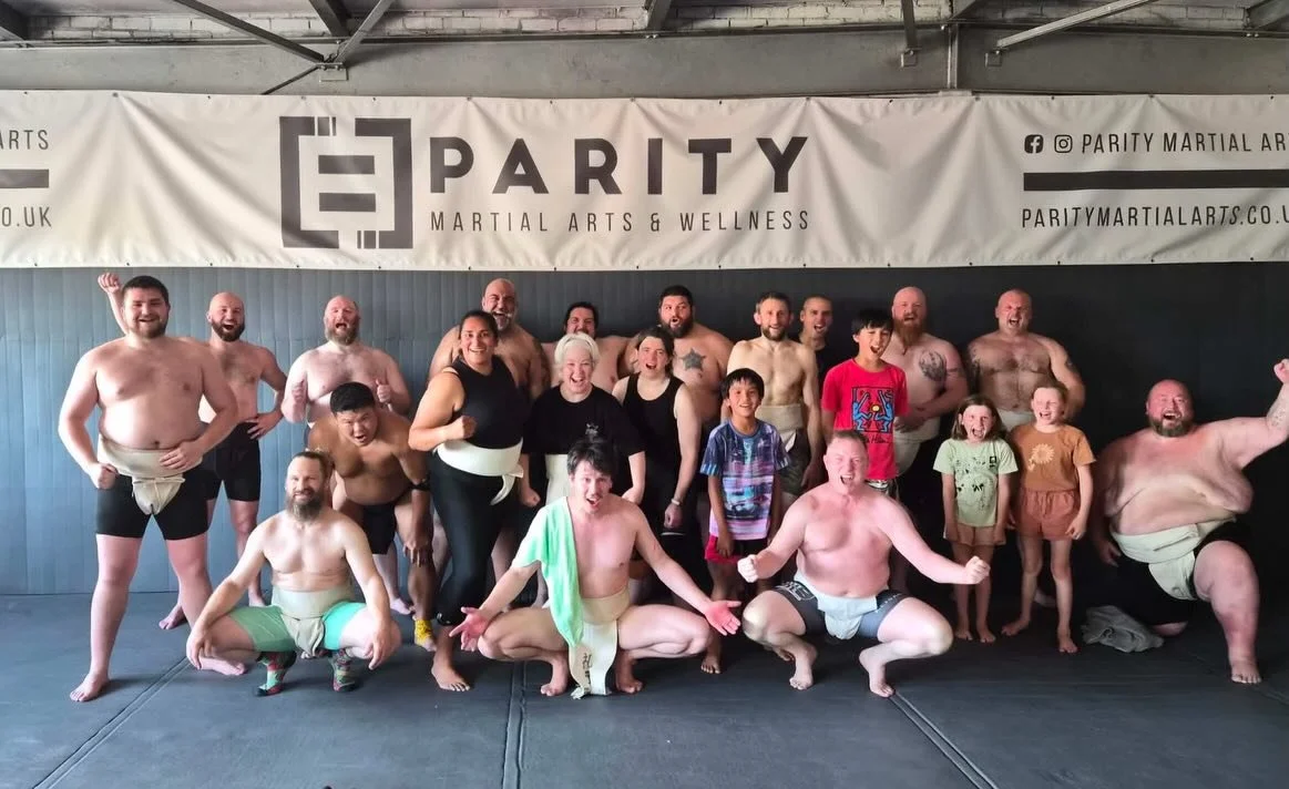 A huge weekend of Sumo for the team, with friends from all over @englandsumo and @british_sumo making the trip to train with us in the heat.

A massive thank you to everyone who attended, and to @maximumeffort_unclemesokiso for leading the big Saturd