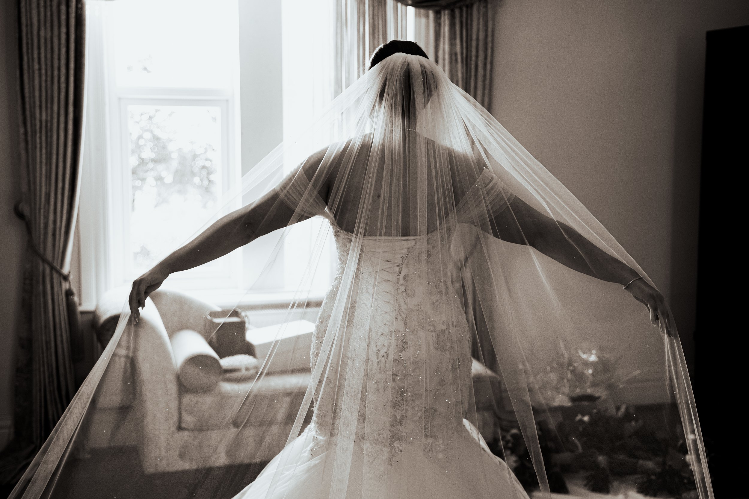 Megan&ConnorPreparation-203(3).jpg