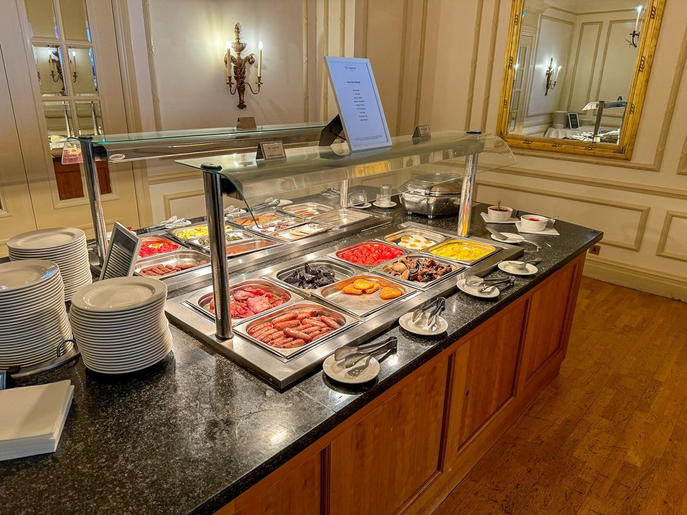 Breakfast buffet.jpg