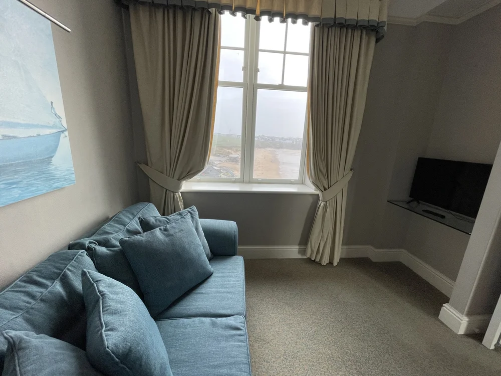 Fistral Suite Lounge.jpeg