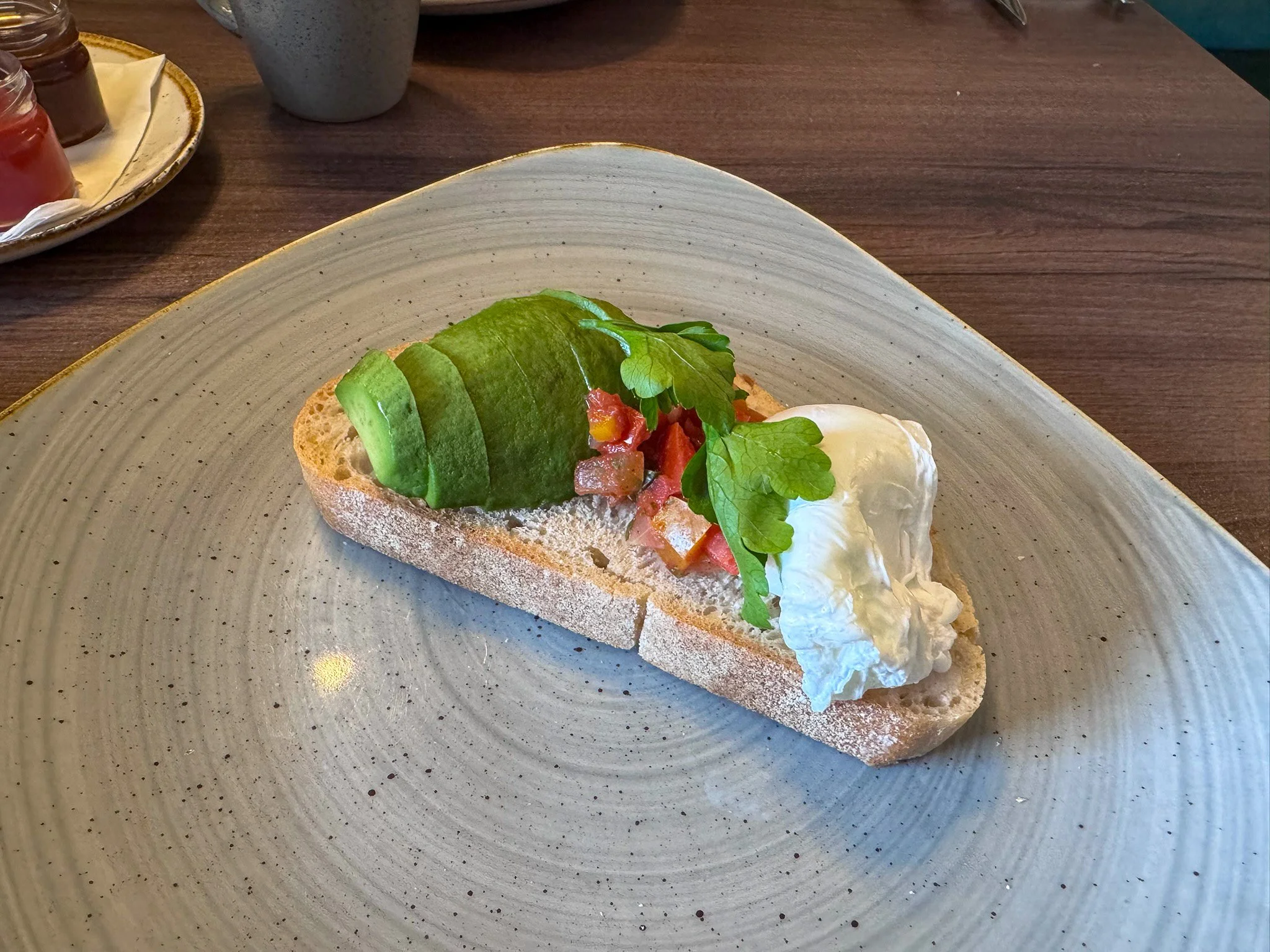 Avocado and Poached Egg CU.jpg