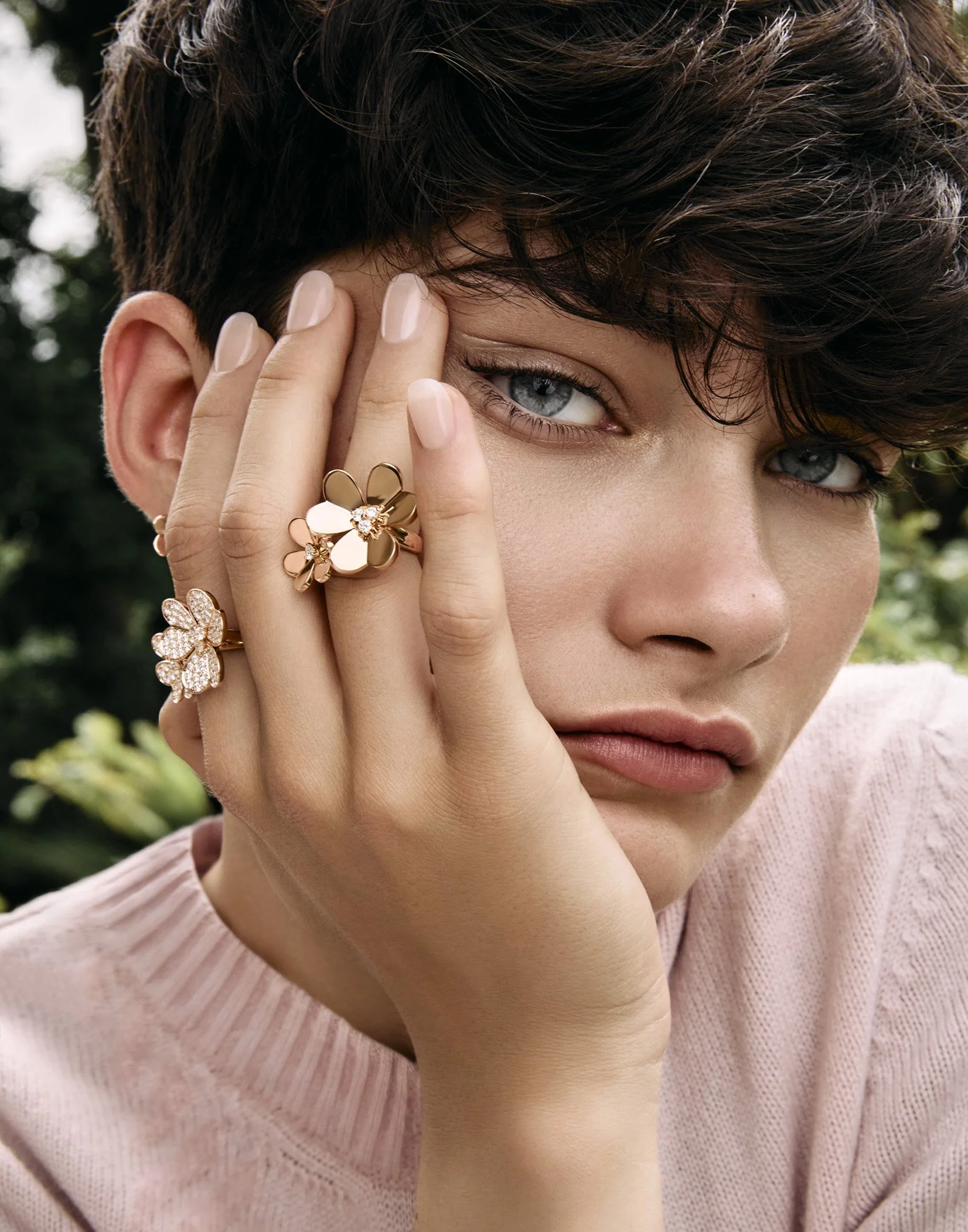 Jewellery portrait — floral ring close-up