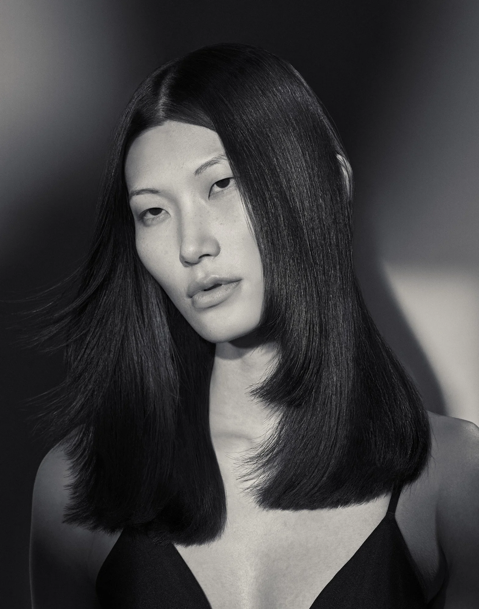 Glossy black bob in black and white, hair photographer London Benjamin Kaufmann