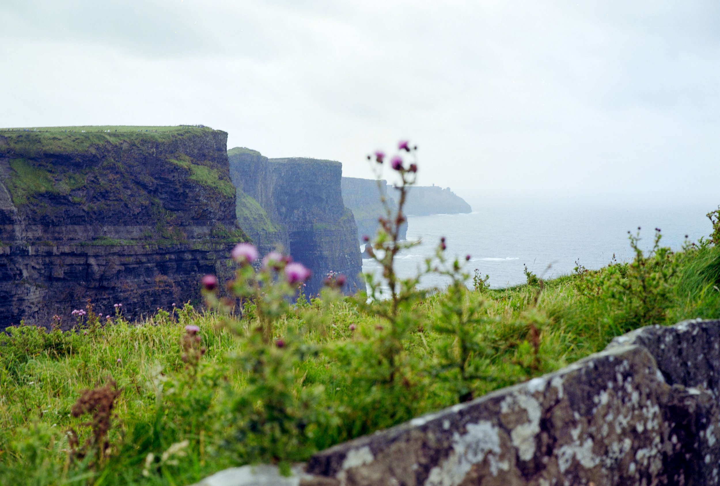 cliffs of moher / clare county