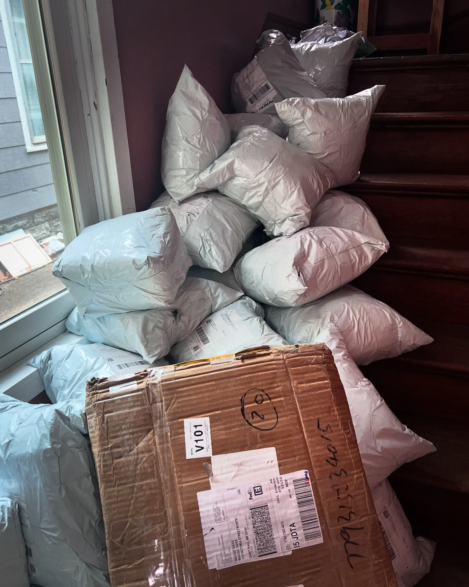 Why Small Businesses Should Consider Hiring a Boutique 3PL