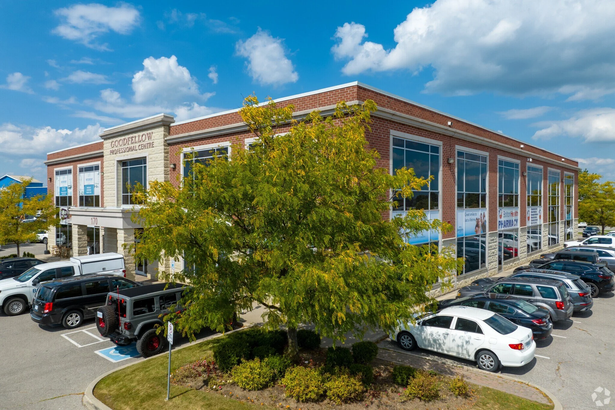 170 McEwan Dr E, Bolton_2.jpg