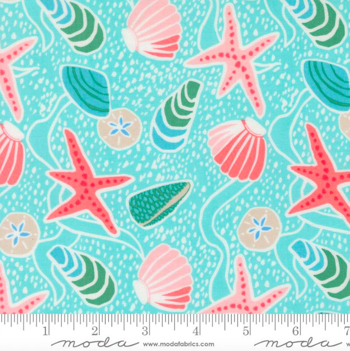 Reef: Sea Shells by MODA FABRICS