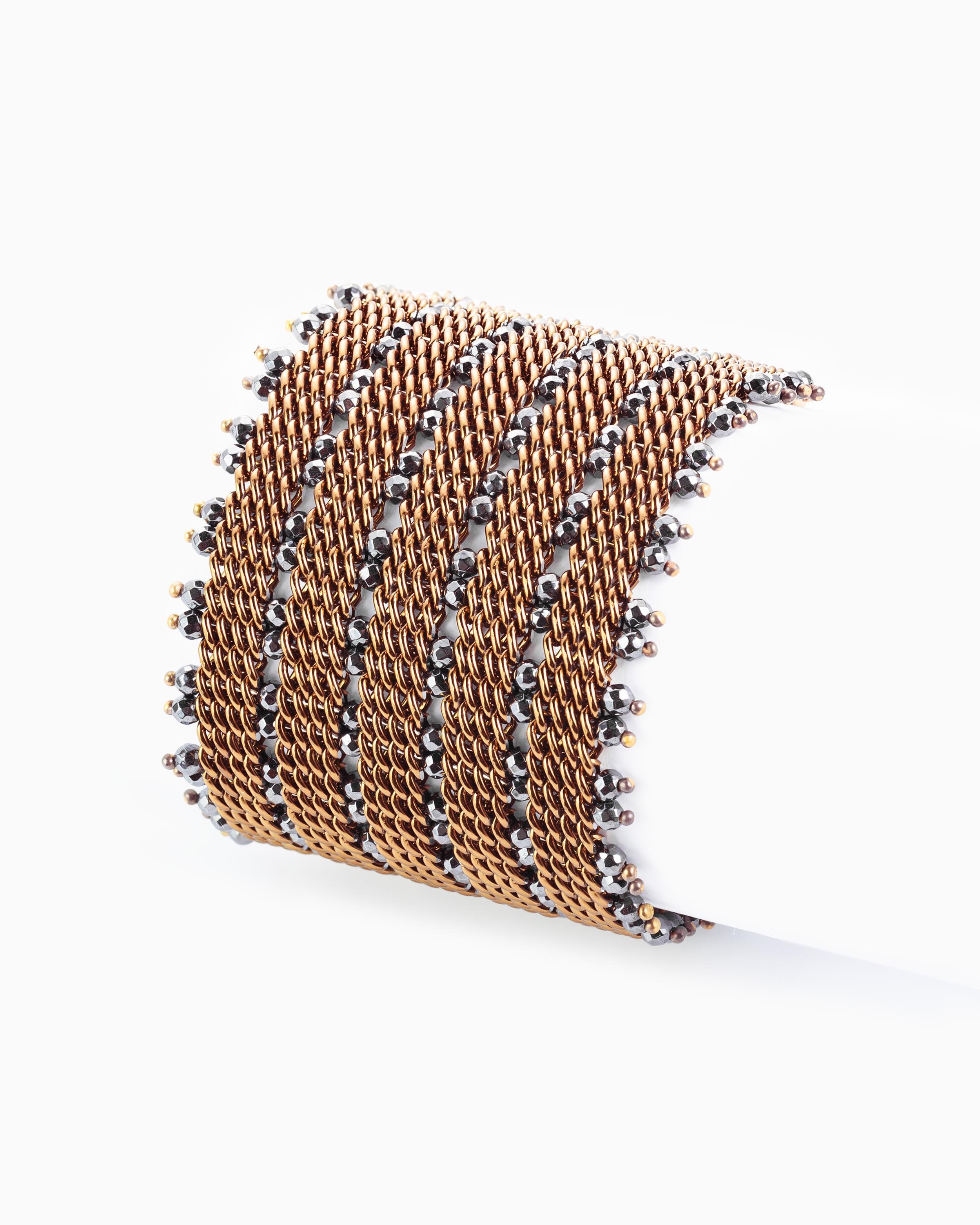 ICS3-04-B_MemoryBracelet_1.jpg