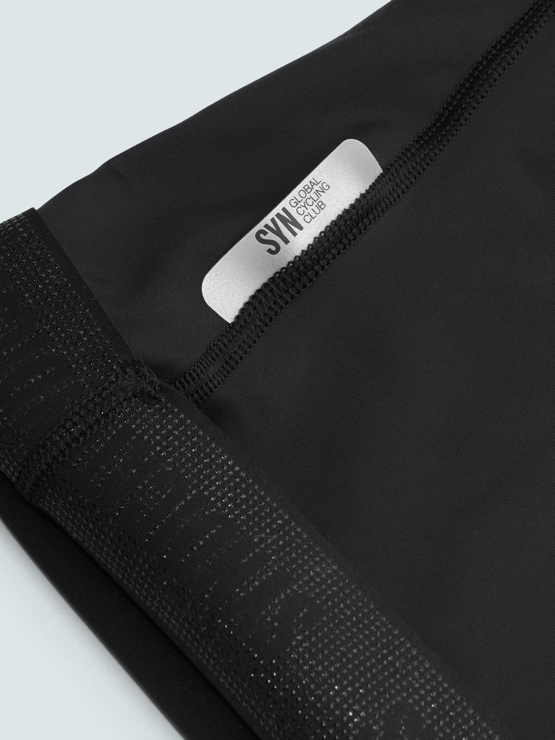 0313122SYNTBL_bibs_black_details2.jpg