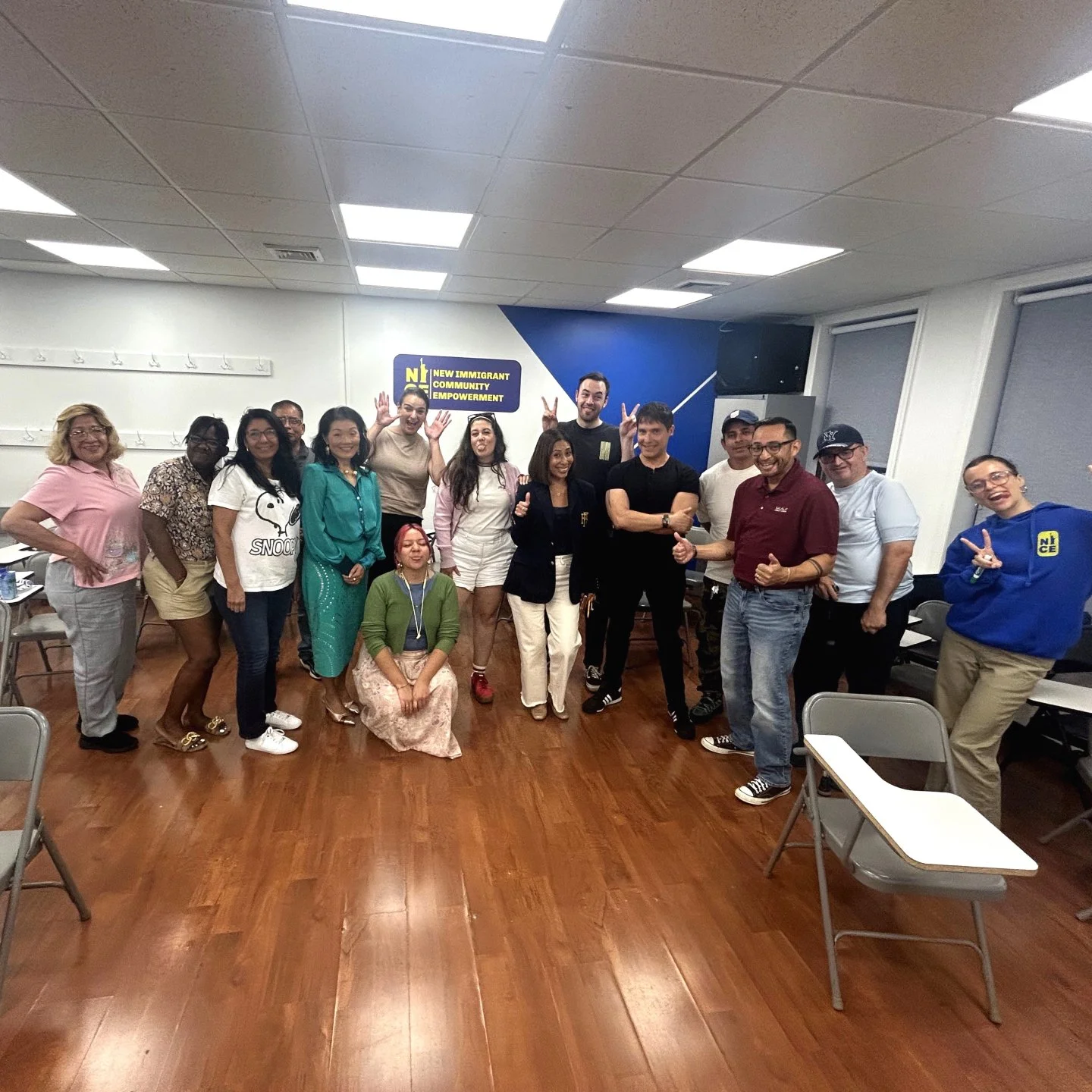 Thank you to everyone who joined us at last week's Monthly Bilingual Mingle! 

A huge shoutout to all of our amazing members, volunteers, and guests who brought great energy and conversation despite the weather. Your enthusiasm is what makes this com