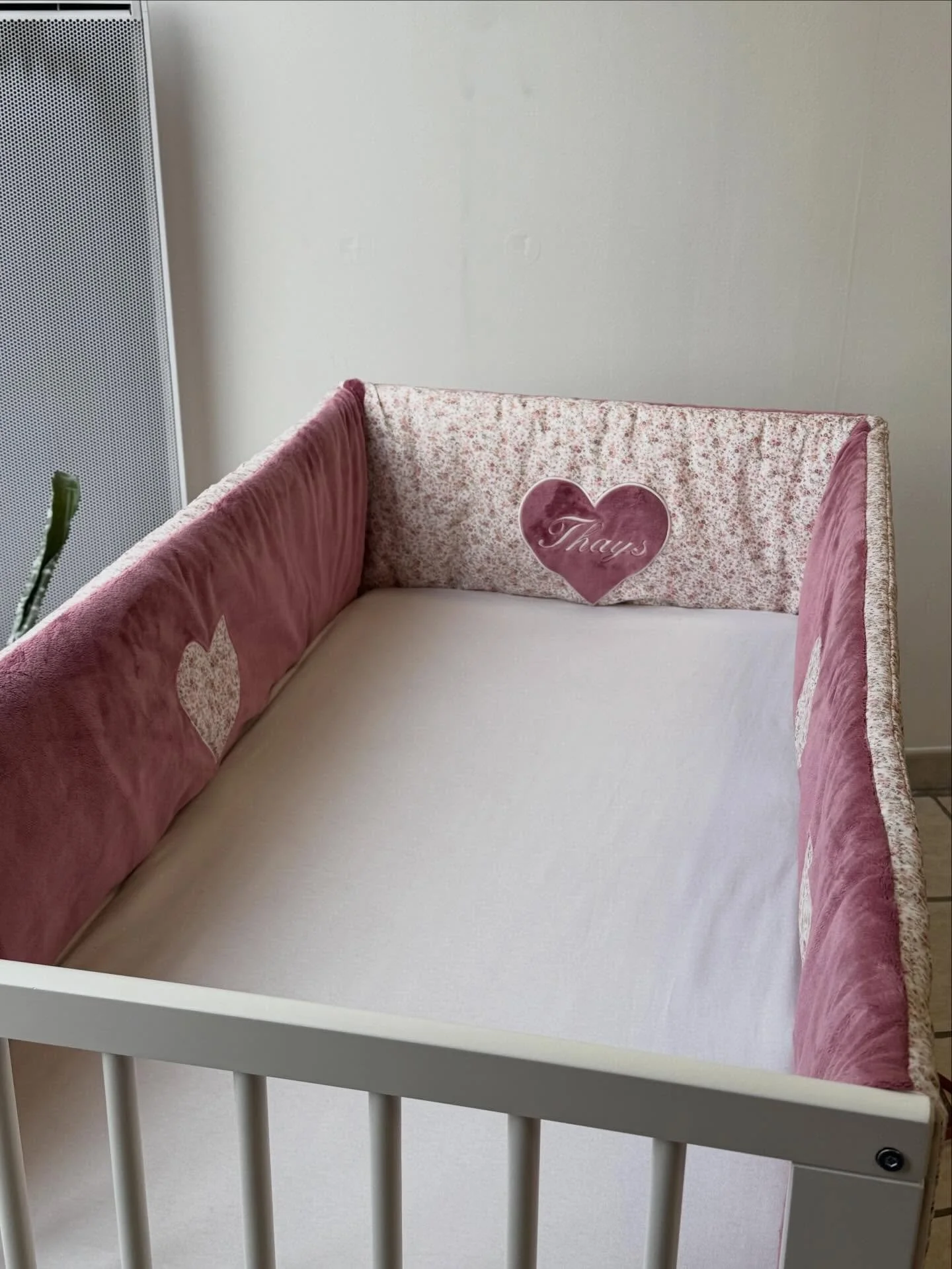 TOUR DE LIT SUR-MESURE