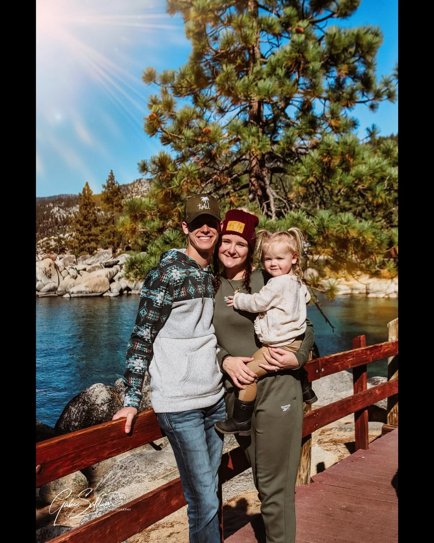 Another family shot of the Fenn family in Lake Tahoe #gabesaldivarphotography 
#gabesaldivar 
#canon 
#canonphotography #canonphotographers #iphonephotography #saintaugustinephotography 
#saintaugustinephotographer
#stjohnscountyphotographer 
#greenc
