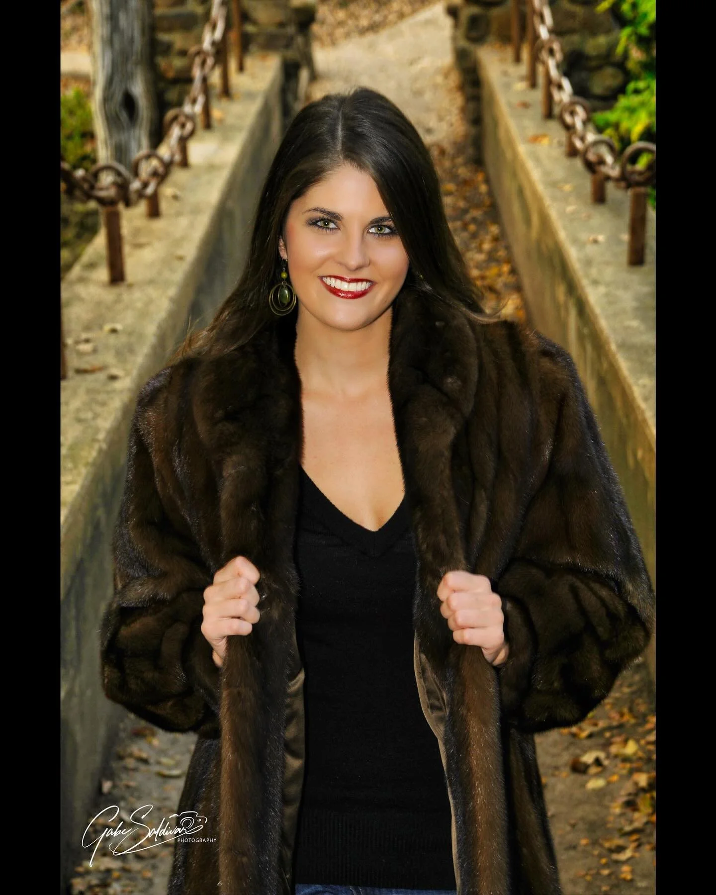 Model Kelli A. shot in Highland Park Dallas,Tx #gabesaldivarphotography 
#gabesaldivar 
#canon 
#canonphotography #canonphotographers #iphonephotography #saintaugustinephotography 
#saintaugustinephotographer
#stjohnscountyphotographer 
#greencovespr