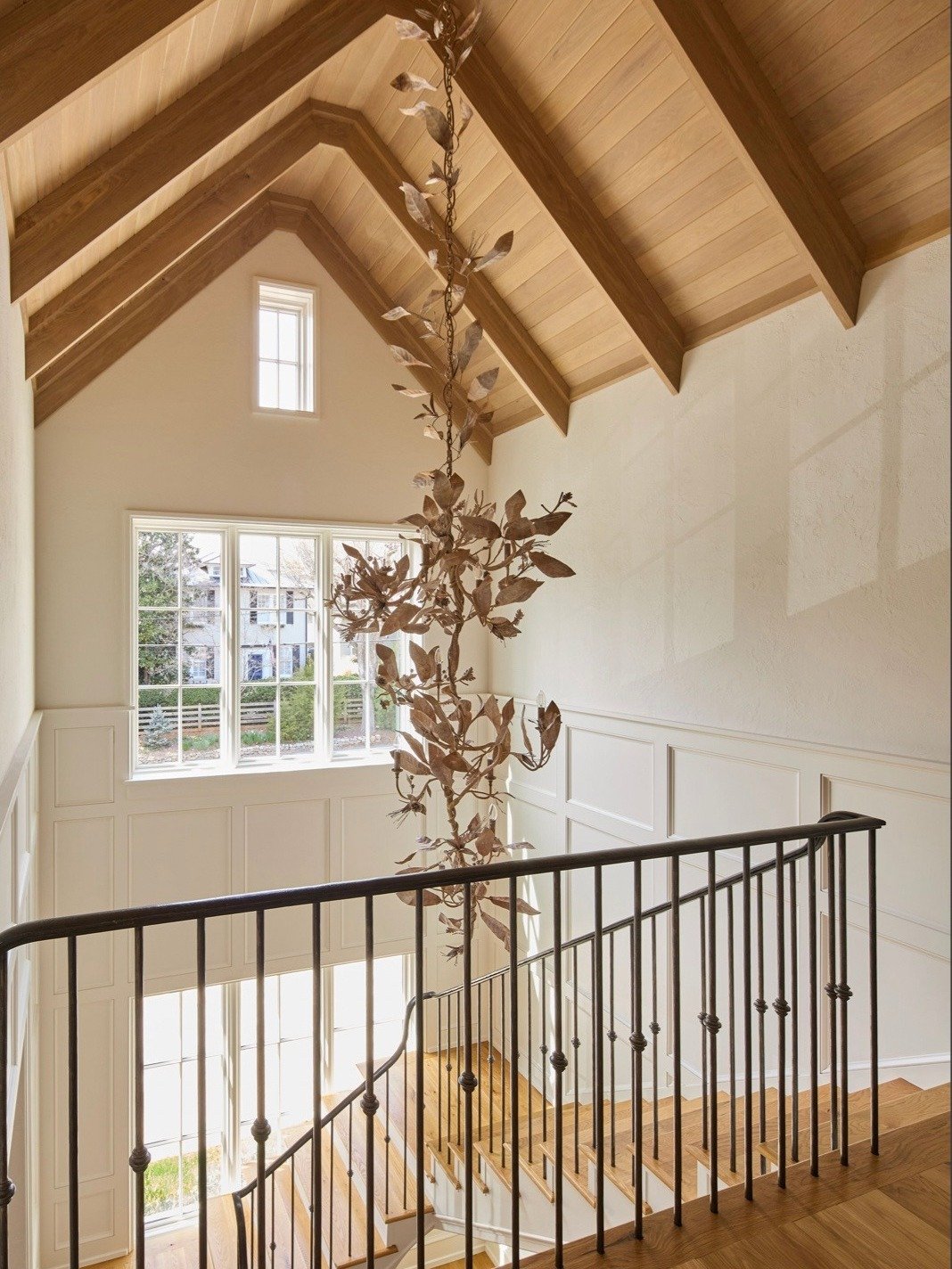 We focus on getting it right for our clients. Every finish and every detail is thoughtfully crafted to bring their vision to life. Check out more of our work at the link in our bio!

Interior Photographer: @annieschlechter 

#moderndesign #customresi