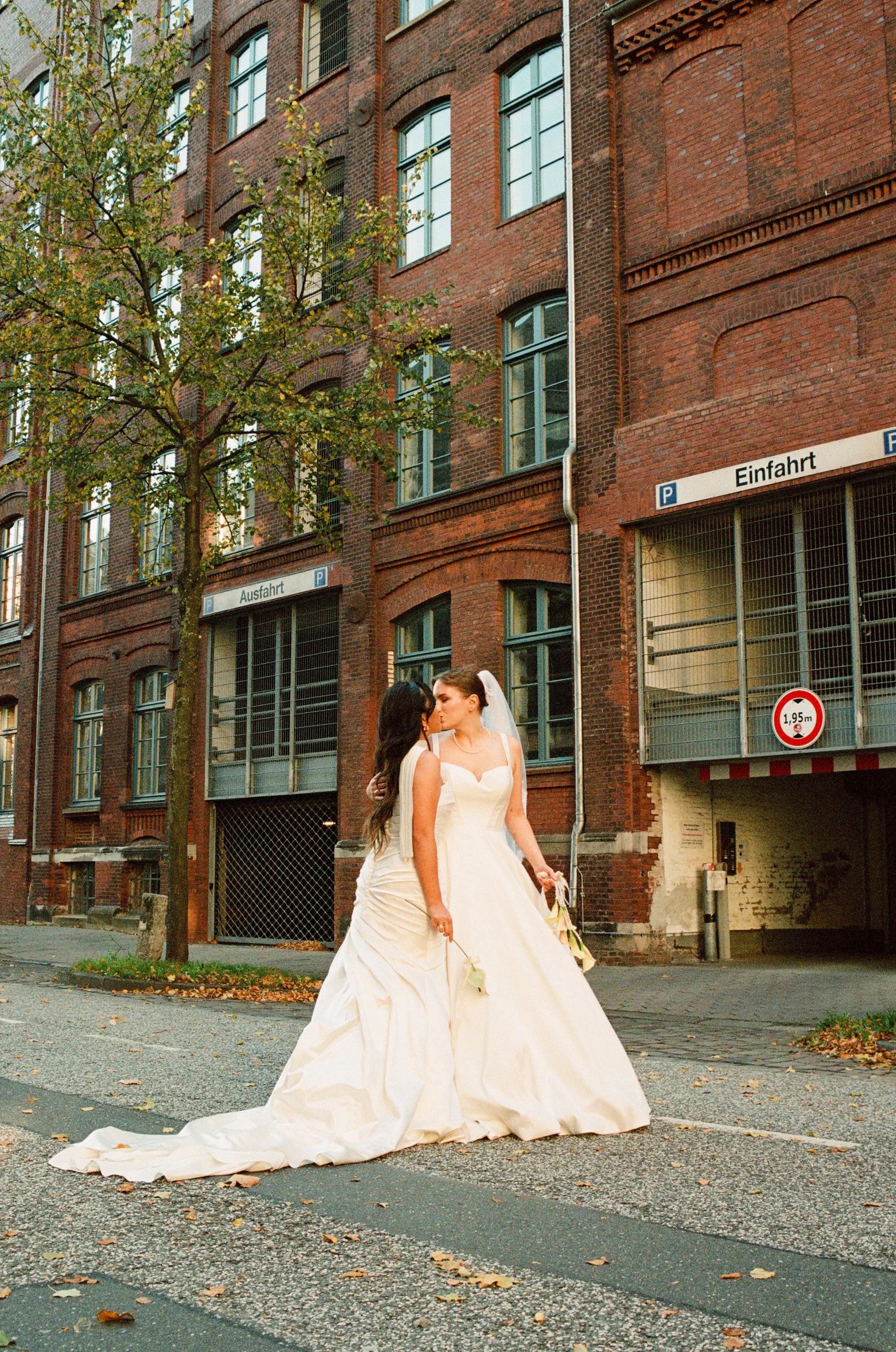 Marlene + Thu 35mm 00003.jpg