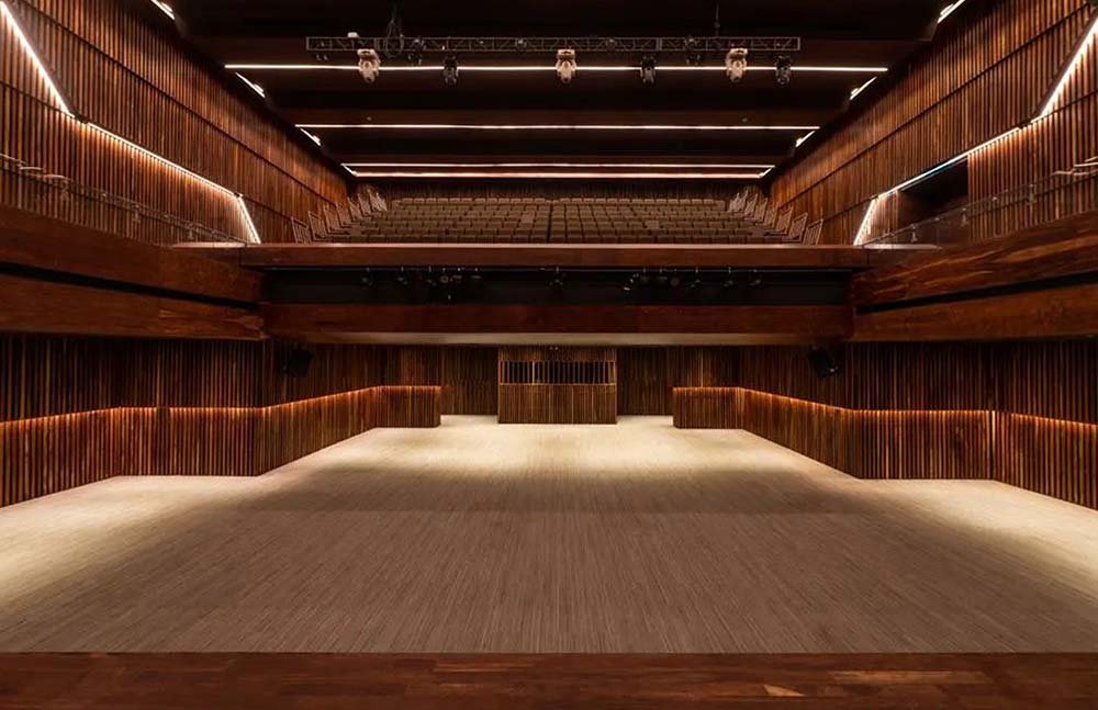 Stoa-auditorio.jpg