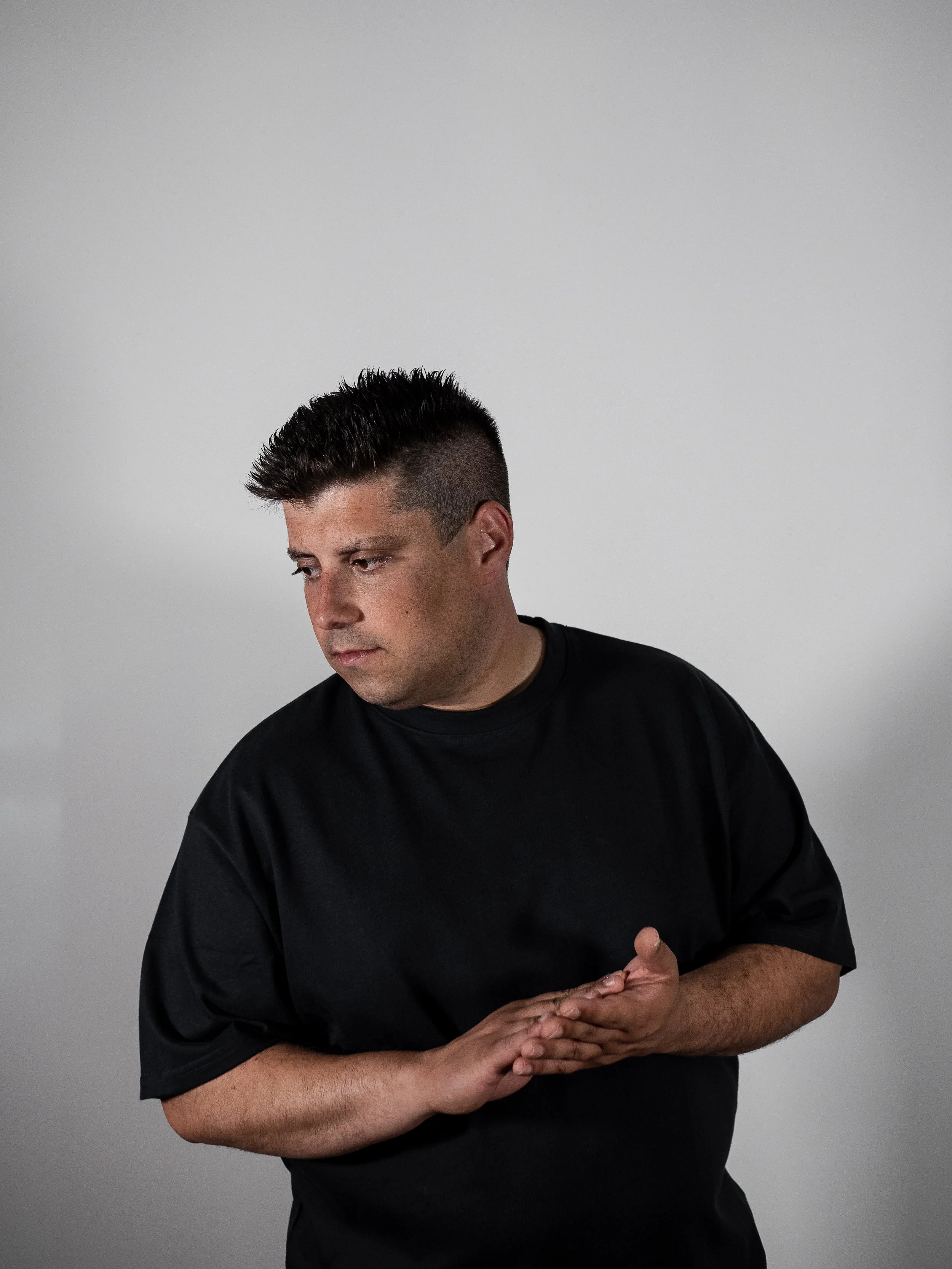 DJ Pedro Camelo playing in a dj booth