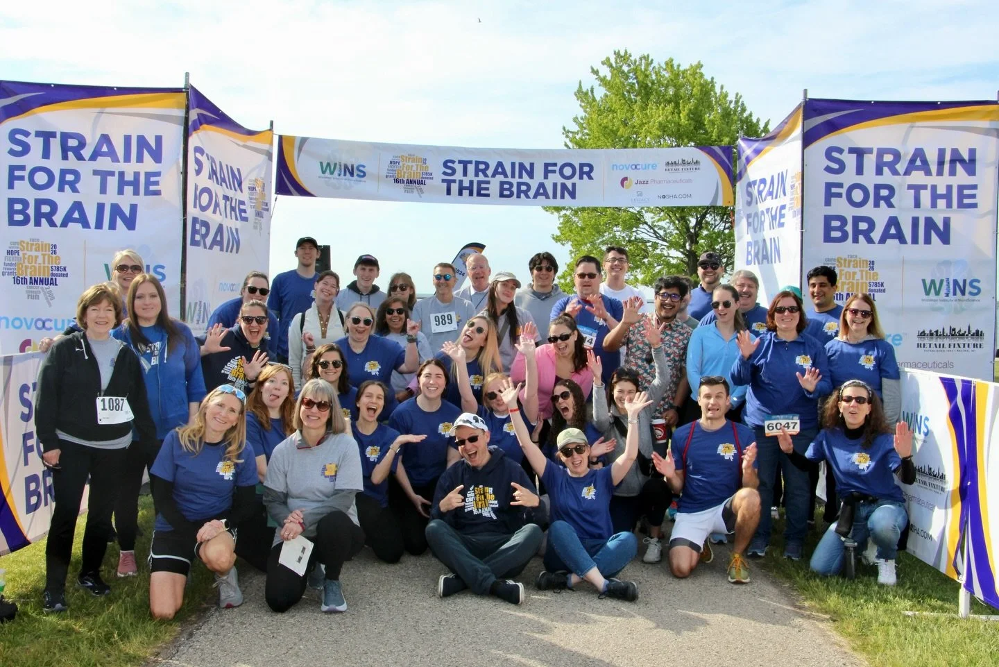 This weekend we had the best time at @strainforthebrain raising money for brain cancer research, education, and patient support 🩶

#strainforthebrain #cancerreseach
