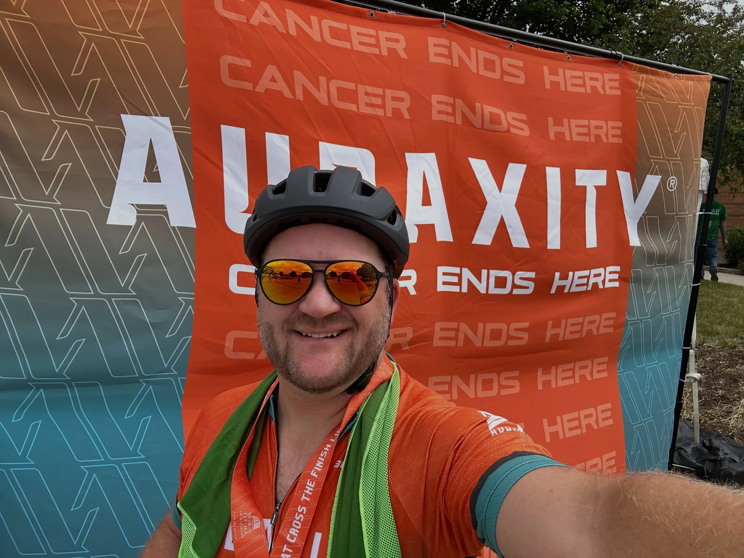 Dr LaViolette took place in the annual 25 mile @rideaudaxity Bike Ride 🚴 This bike ride raises money to directly support cancer research in Milwaukee, supporting researchers with the MCW Cancer Center 🎗️A great bike ride, for a great cause!