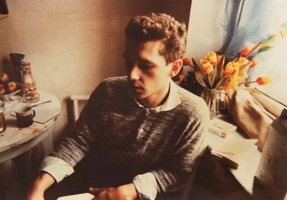 Dieter with the Tulips, Munich, 1984 (Nan Goldin)