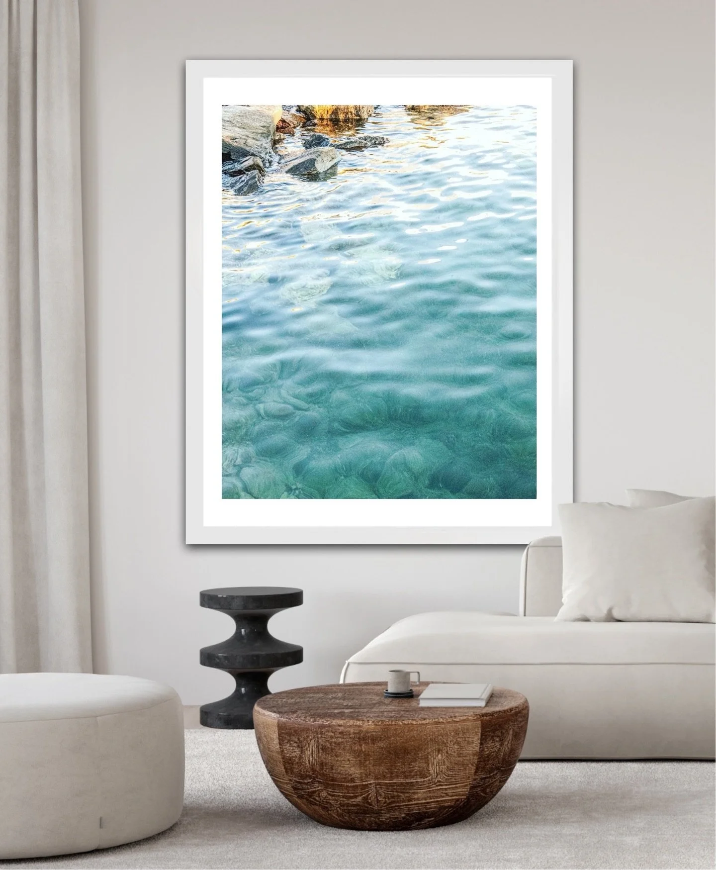 Sunset settles softly on the waters of Naoussa, a fishing village in Paros.
.
📷 @catherine_hartigan_photography
📍Paros Island, Greece
.
.
.
.
.
.
.
.
.
.
#catherinehartiganphotography #fineartphotography #parosgreece #aegeansea #waterabstracts