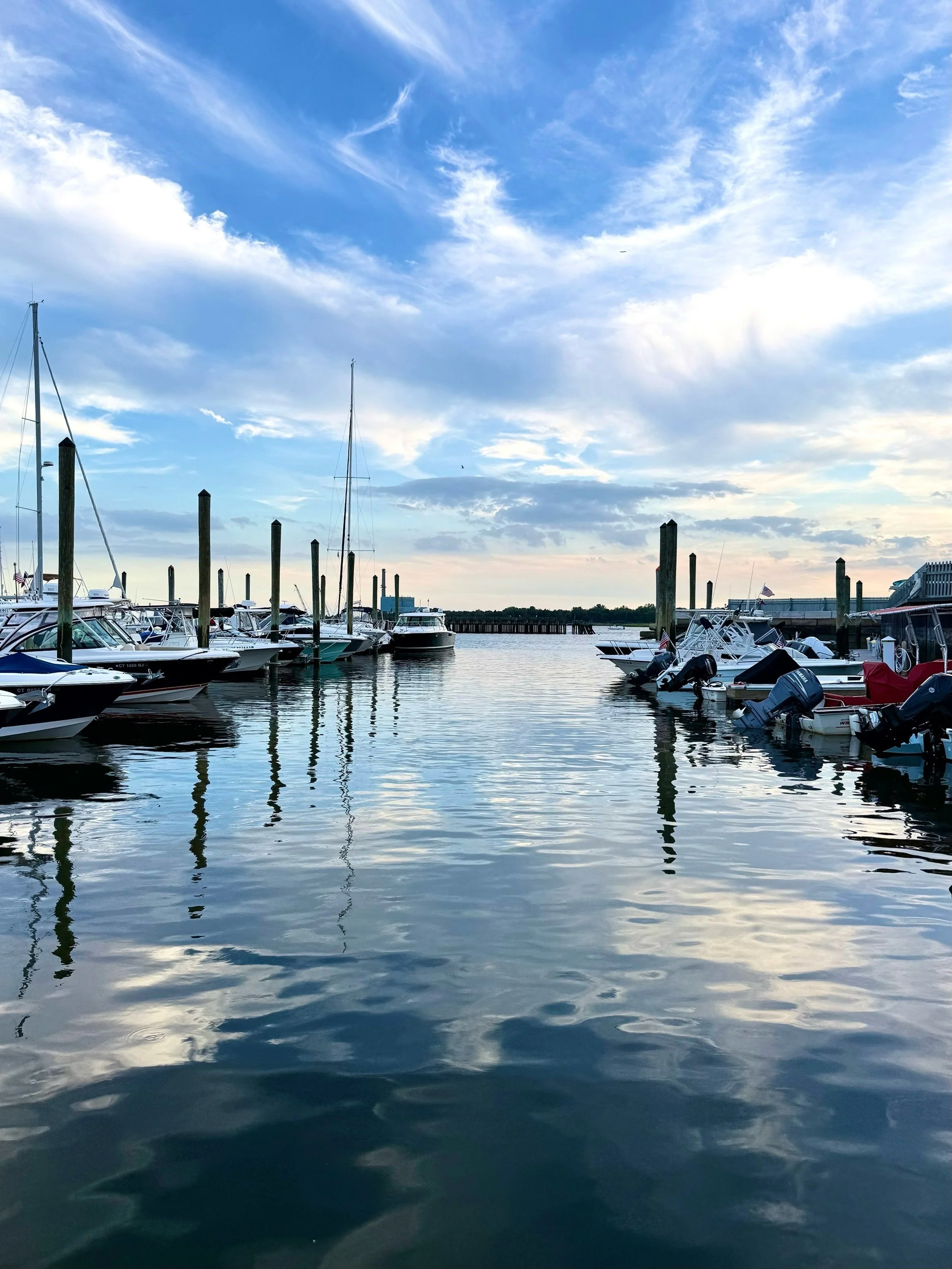 Living near the water had its own kind of magic. 🌊 
.
📷 @catherine_hartigan_photography
📍Norwalk Islands, CT
.
.
.
#boatinglife #weekendescape #lifeonthewater #longislandsound #watercolours