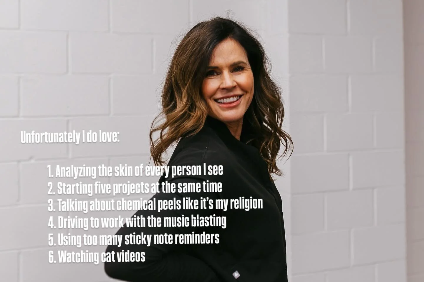 Who doesn&rsquo;t like a good cat video??? 

#helenamt #helenamontana #spahumor #officehumor #unfortunatelyidolove