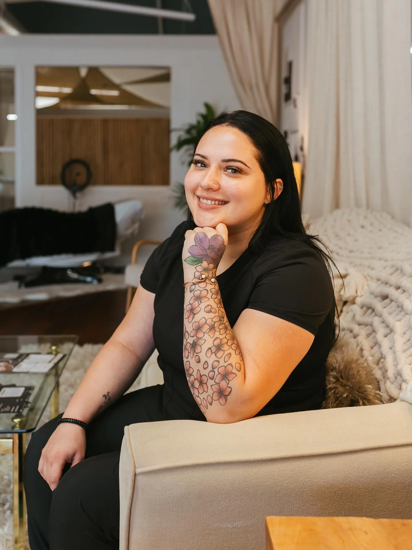 Meet Chloe 
Dry &amp; Sensitive Skin Specialist

Soothing &amp; Hydrating Facials | Full Body &amp; Intimate Waxing | Lashes, Brows &amp; More

Chloe is a passionate and skilled esthetician with 3 years of experience helping clients feel confident an