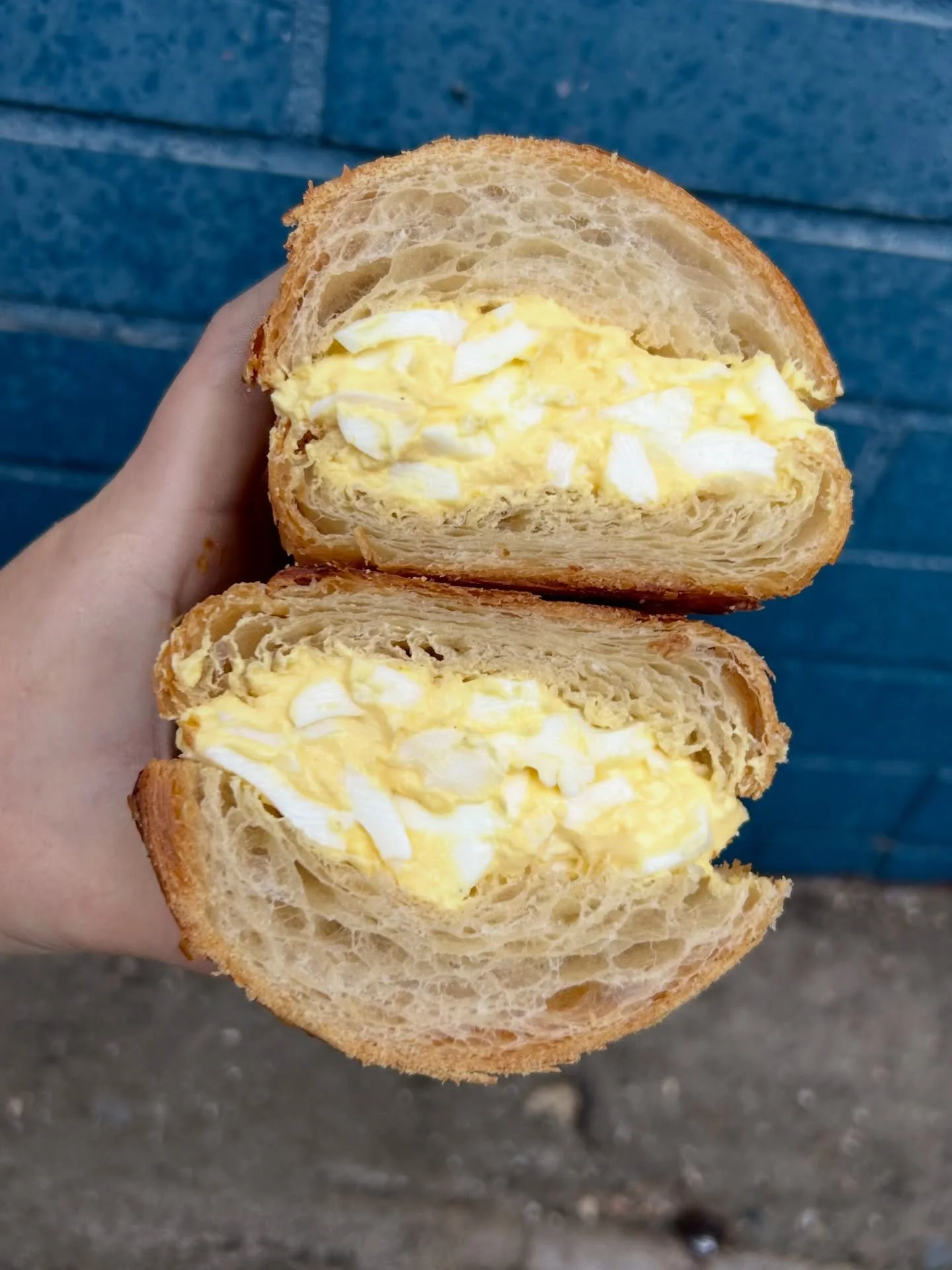 &ldquo;Japanese style egg salad&rdquo; SANDWICHES

Let&rsquo;s break it down: 
- The whites and yolks are separated from hard boiled eggs. 
- The yolks get whipped with @kewpieusa mayo, a little salt, a little sugar.
- The whites get folded back into