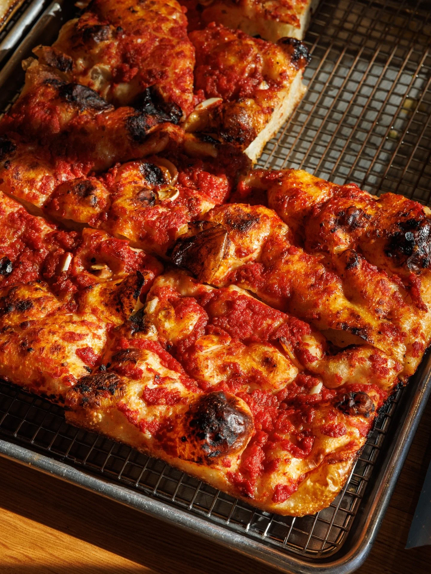 TOMATO FOCACCIA

The OG since day one (or day zero @rolosnyc !)

Our sourdough focaccia topped with Jersey Fresh tomatoes, olive oil, fresh garlic, and oregano. 

Crispy and chewy. Savory with a pop of sweet tomato. 

On the counter every day at 10am