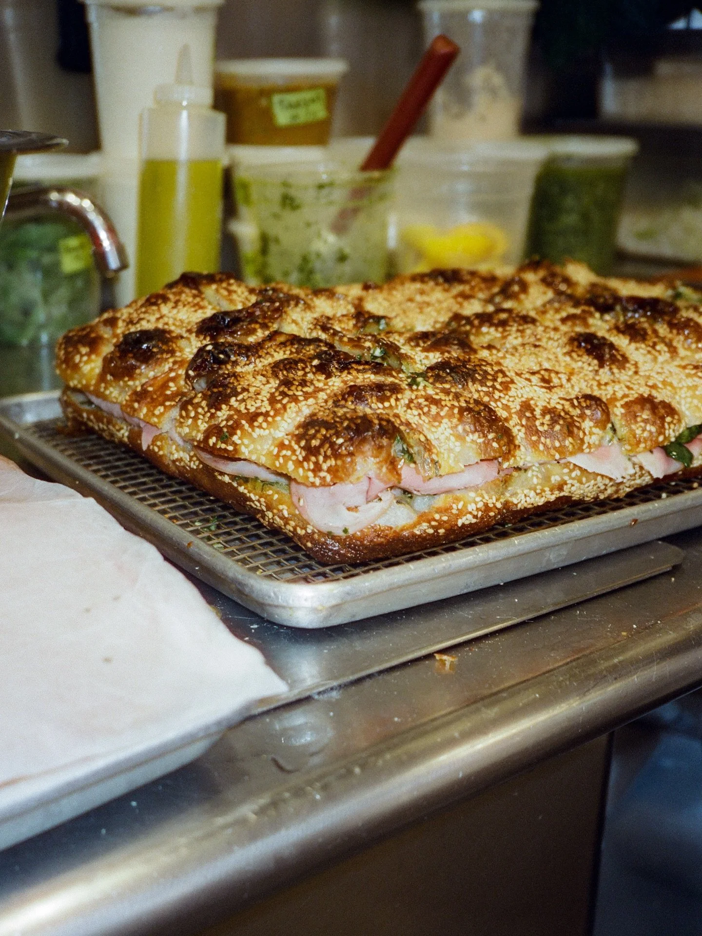 L U N C H Sandwiches

Drop daily at 11am. 

Current rotation:
- TURKEY with basil pesto and marinated kale 
- TUNA SALAD with lemon zest, pepperoni 
- ROASTED CAULINI with mint and muhammara
- SPICY TOFU with sesame scallion sauce, cabbage and chili 