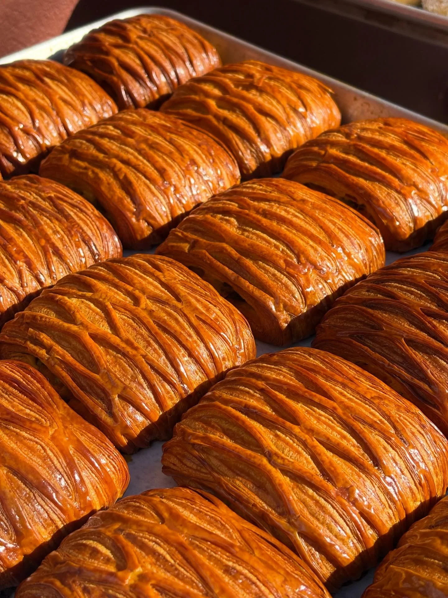 Diaspora Spice Co. at Radio 🌶️

We&rsquo;re selling The Diaspora Spice Co. Cookbook and pastries inspired by recipes in the book all weekend long at our Greenpoint location!

Samosa Croissants &amp; Spiced Custard Buns dropping at 10am - SOLD OUT th