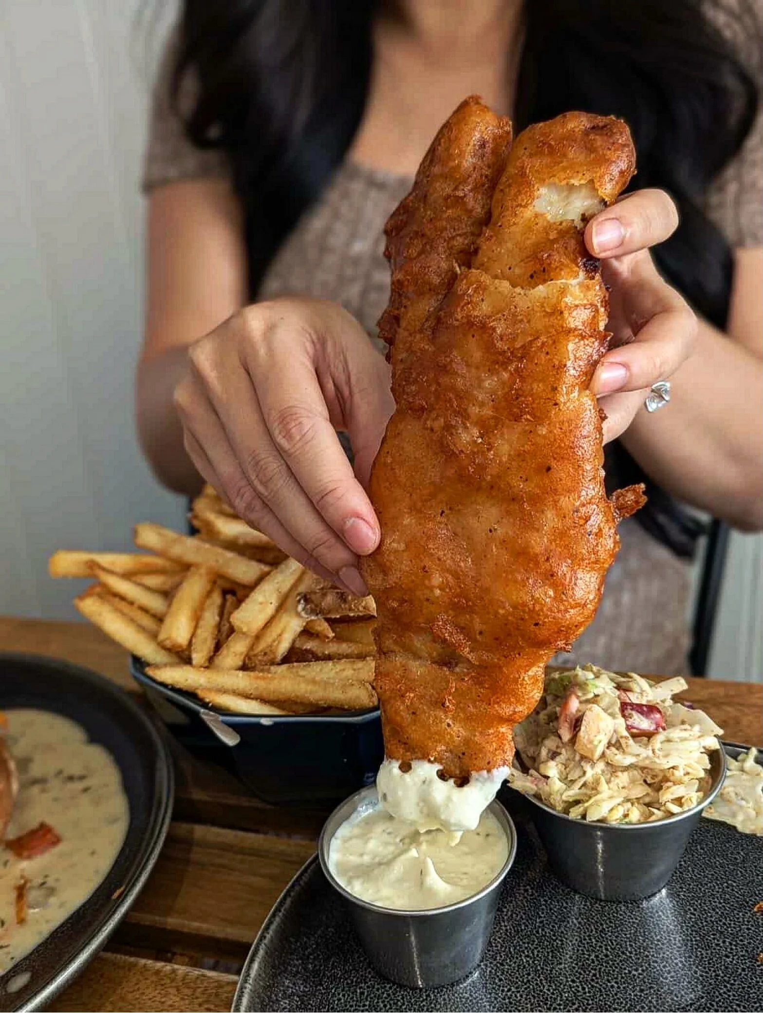 ⚡️OPEN VICTORIA DAY!⚡️

We&rsquo;re open Victoria Day for all your fish and chowder needs!

⏰11:30-8
📍Fraser St.

📸 Credit @eatwithmegg 

#victoriaday #openforbusiness #yvrfood #vancityfoods