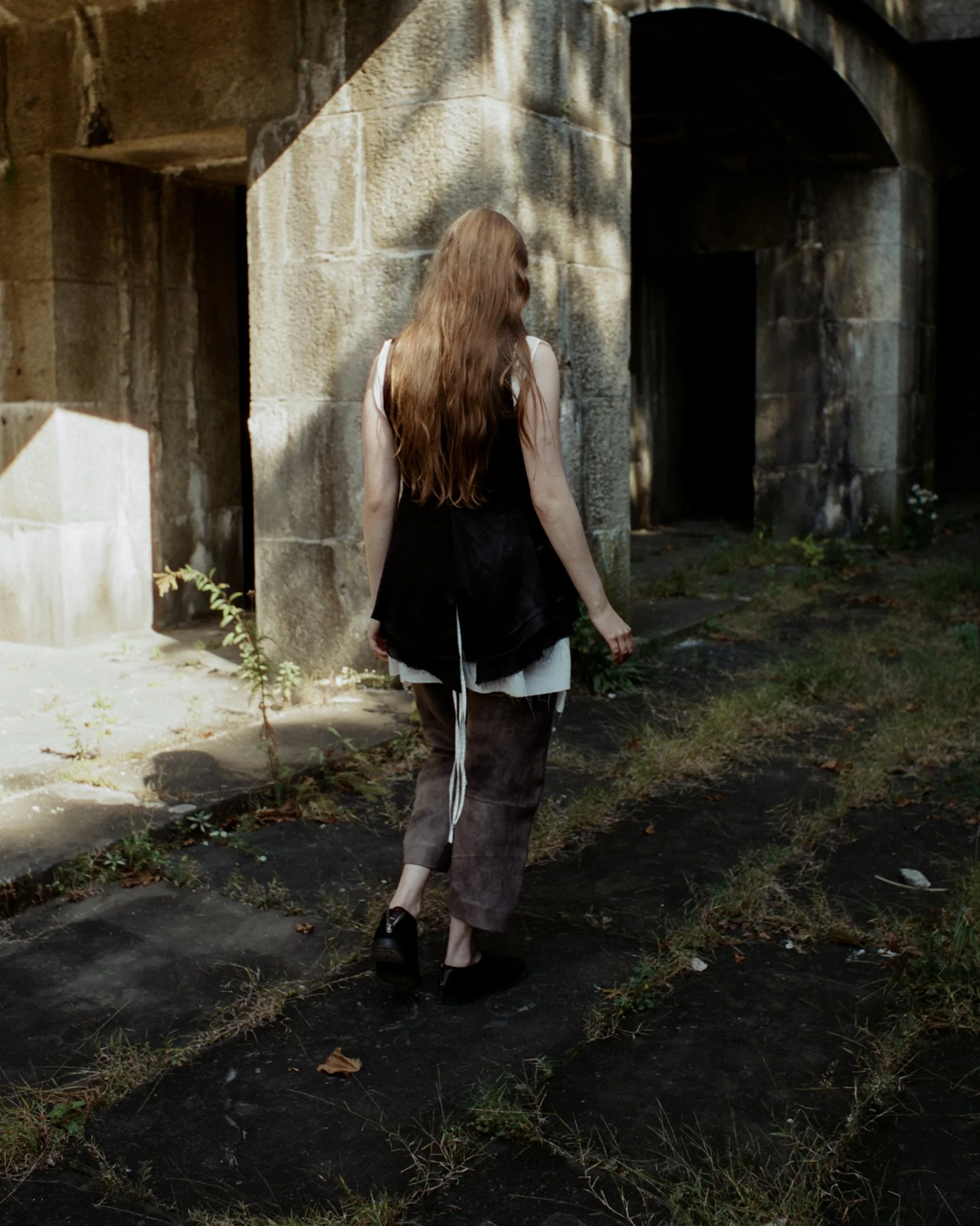 low lapel waistcoat, charmeuse/gauze