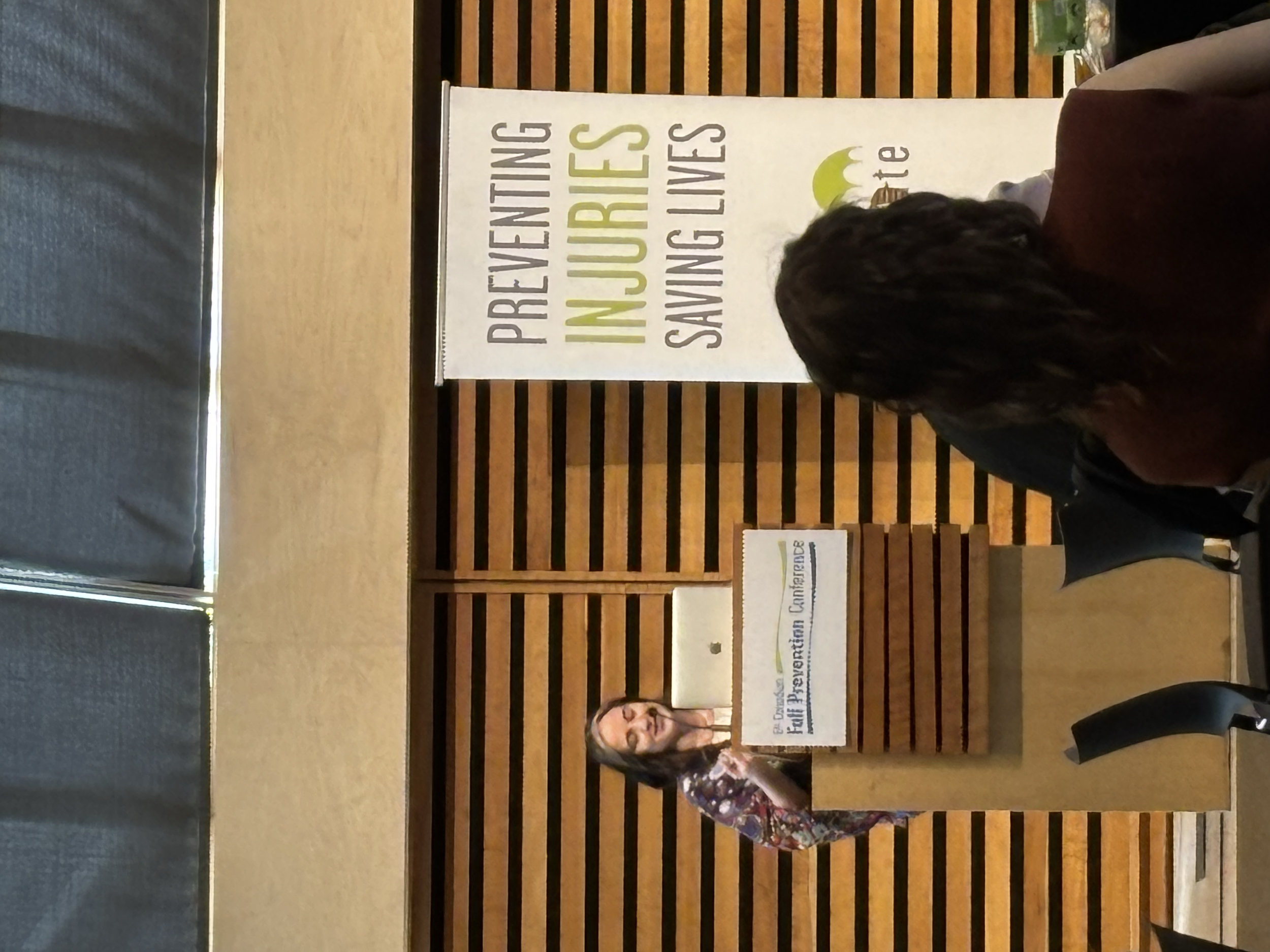 Jennifer presenting research around Marche vers le Futur and Health Equity at the 6th Canadian Falls Prevention Program April 2025