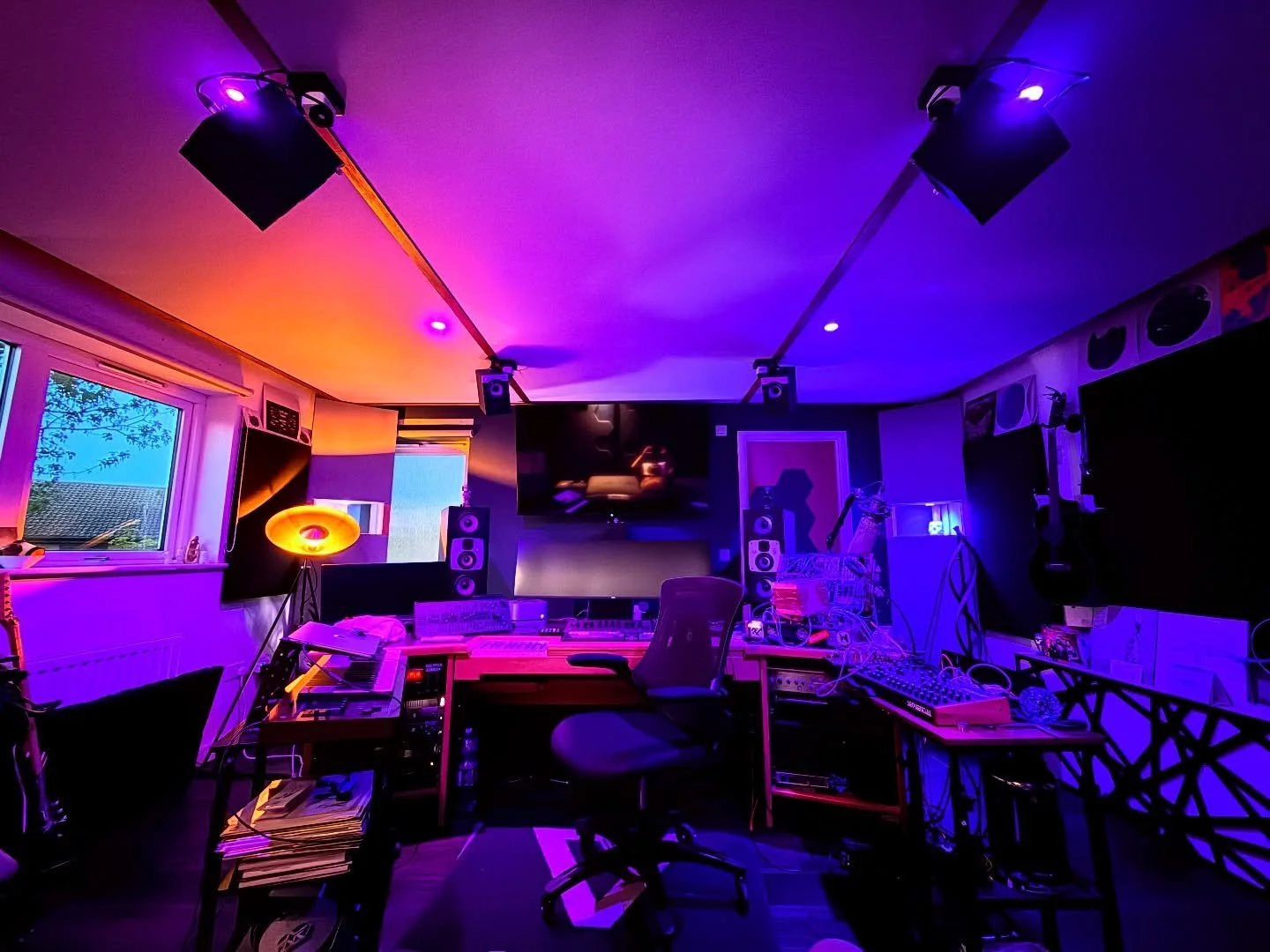 This week marks the two-year anniversary in the new studio. 

Thank you @darkstatesmusic @puzzlefactory_sound_studio @eveaudio @arcadiasolutionsav @studioracksuk @dolby_unitedkingdom