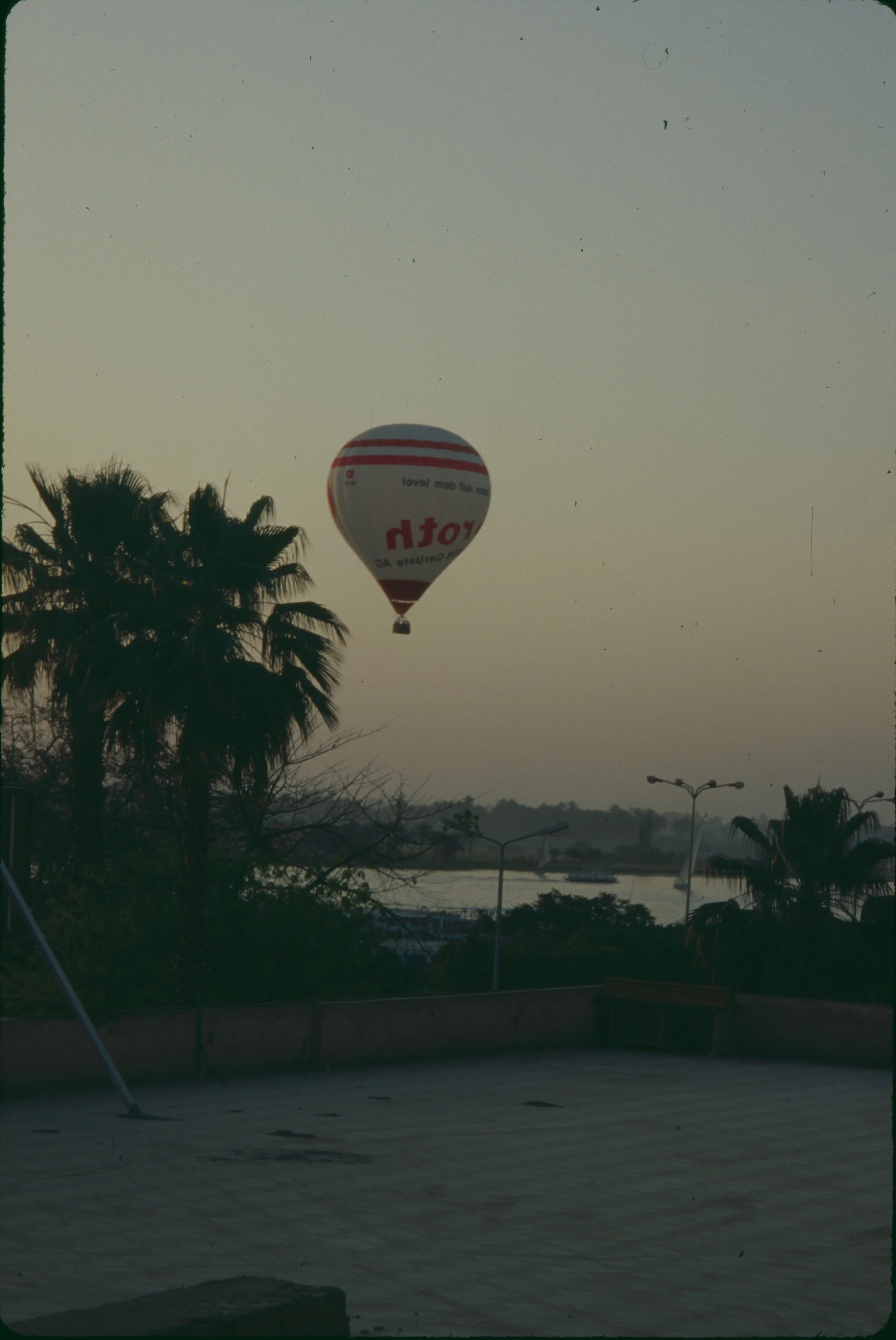 paulandcarreenegypt1997-55.JPG