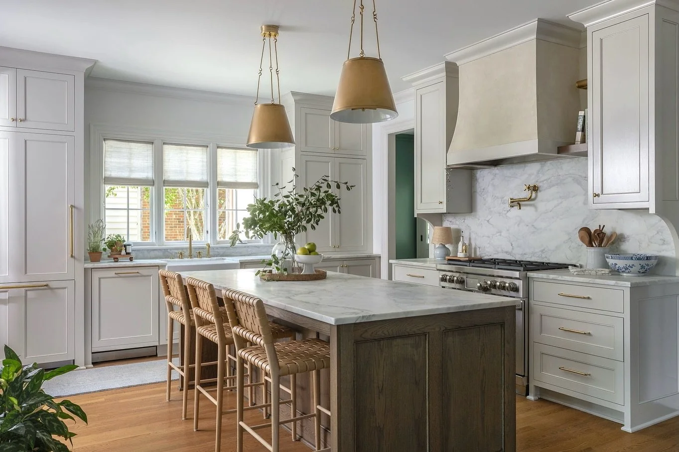 I thought designing for others would help me stop changing things in my own home but nope. 🙂&zwj;&harr;️ I&rsquo;m still a sucker for a refresh. I think I may need some new kitchen lighting soon! 📸 of the current kitchen situation @heather_ison