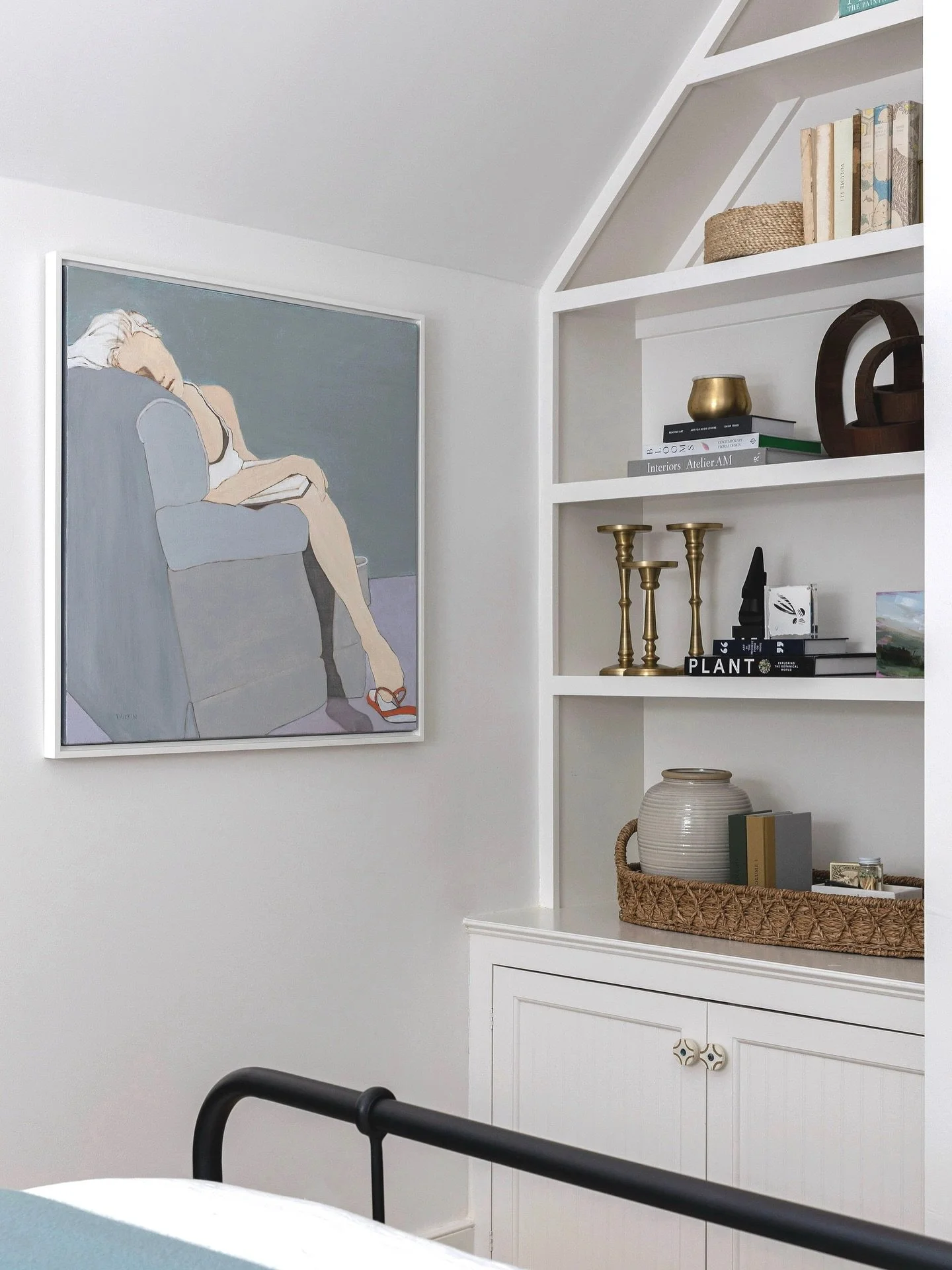 Every corner in this  guest room is layered with art, textures, and details that make it feel collected and cozy, just the way we like it!