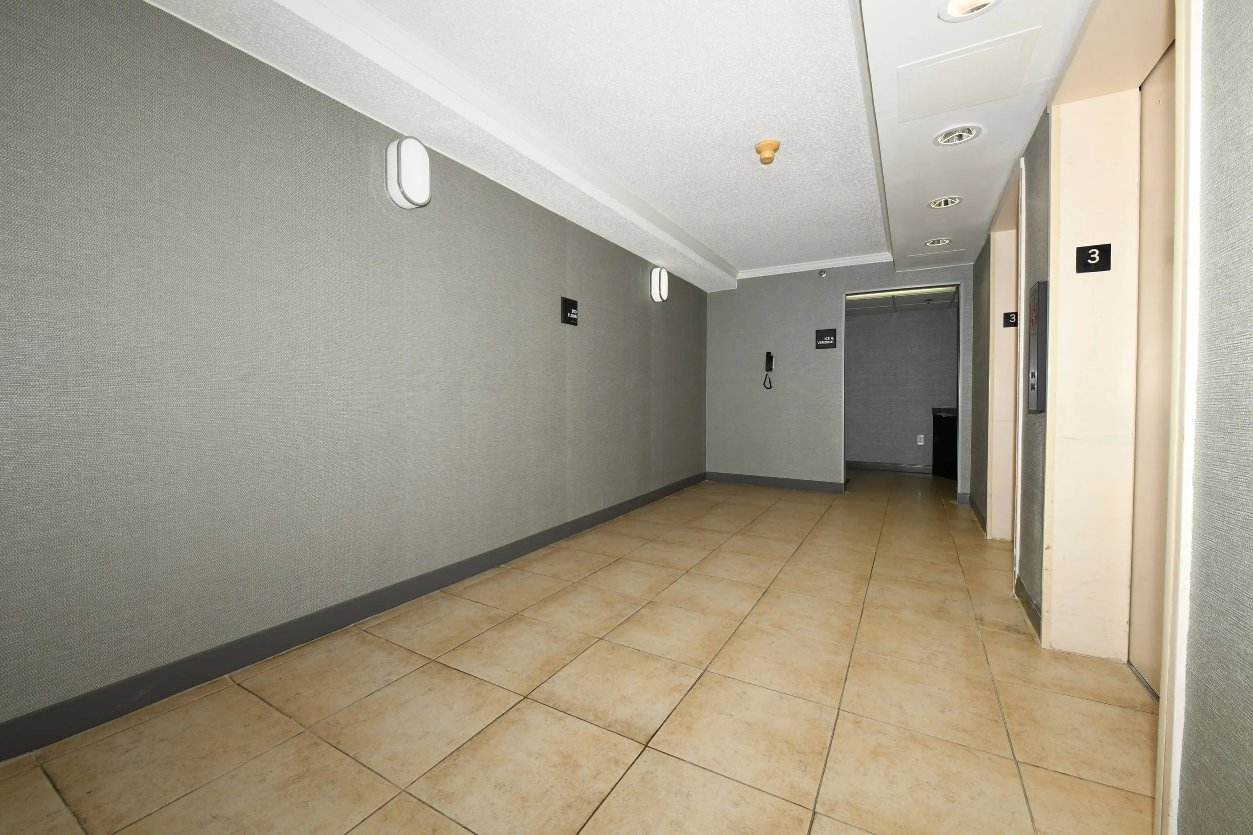 AthensHamptoninn32.jpg