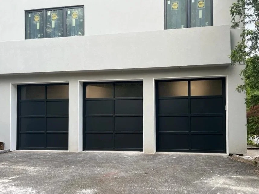 BLACK+ALUMINUM+DOORS+WITH+FROSTED+GLASS+ON+TOP.jpg