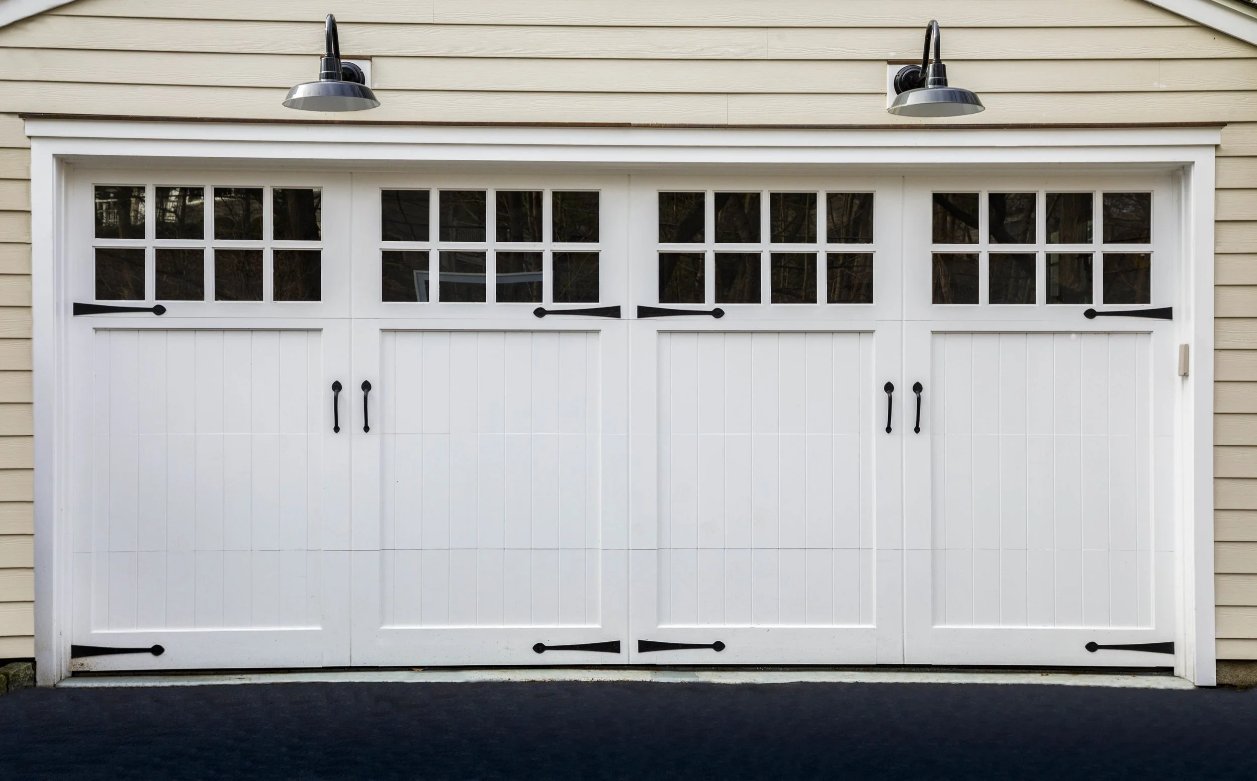 Can You Replace Just One Panel on a Garage Door?