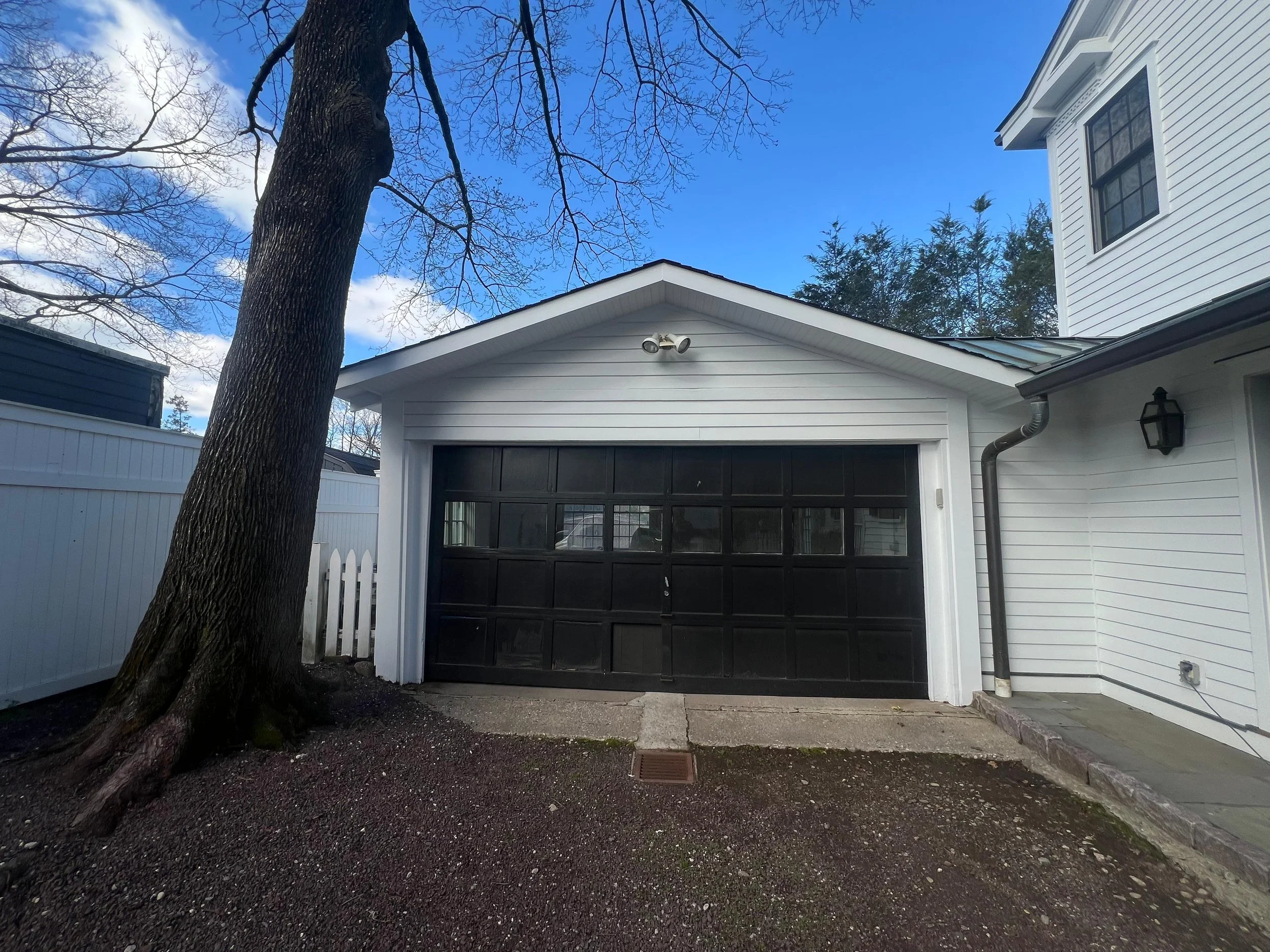 33 MEAD AVE., COS COB, CT .jpg