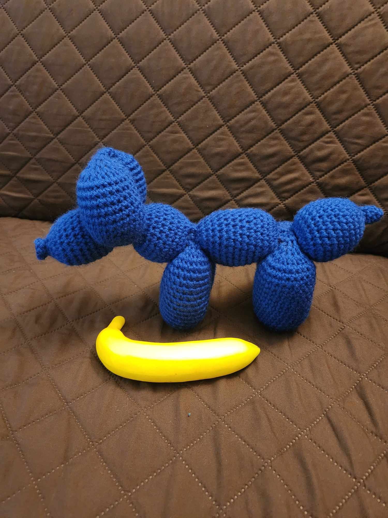 balloon dog with banana.jpg